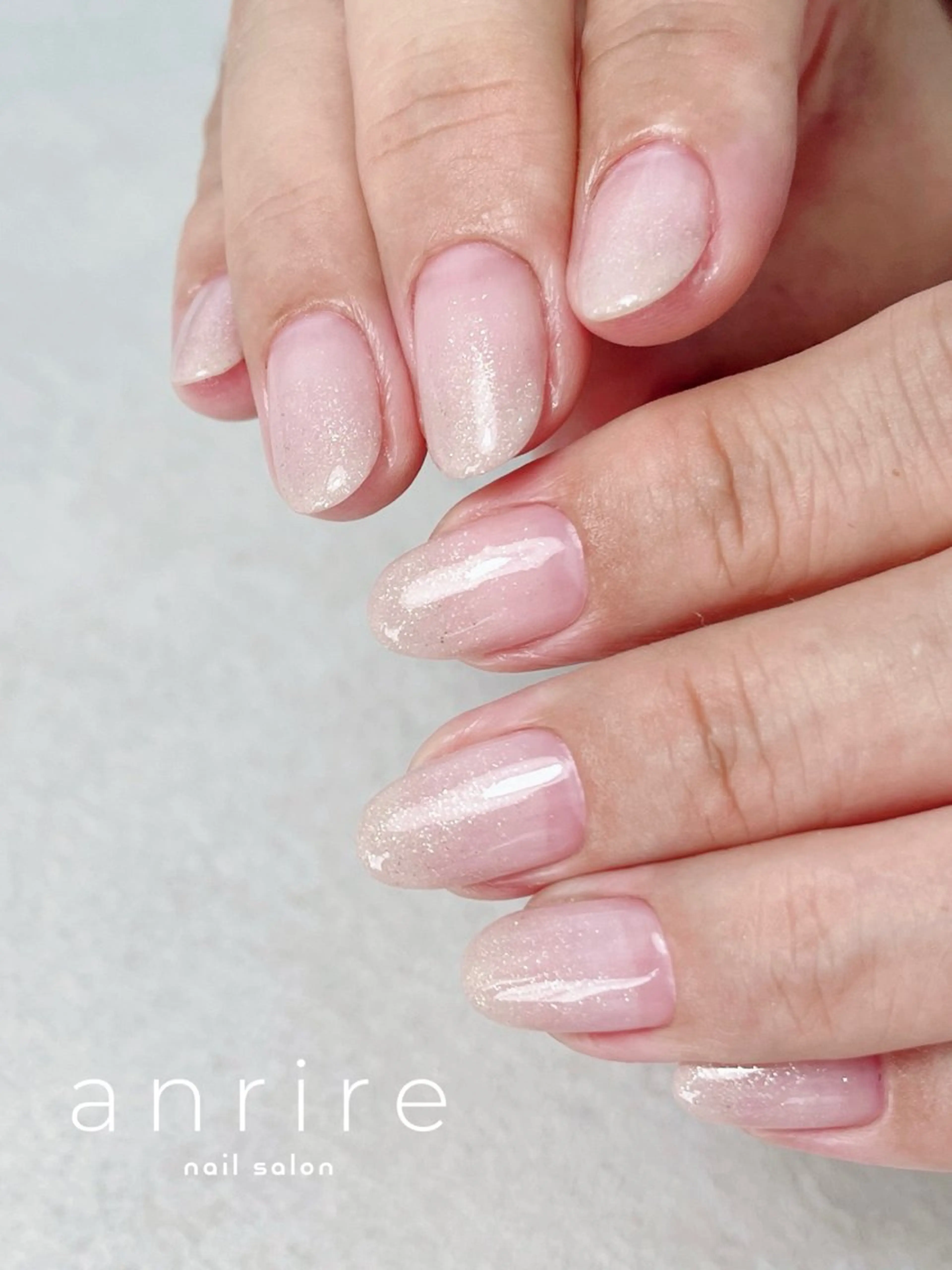 ネイル ジェルネイル グラデーション キラキラネイル ラメ(グリッター) オフィスネイル ハンドネイル nailsalon anrireのネイルデザイン