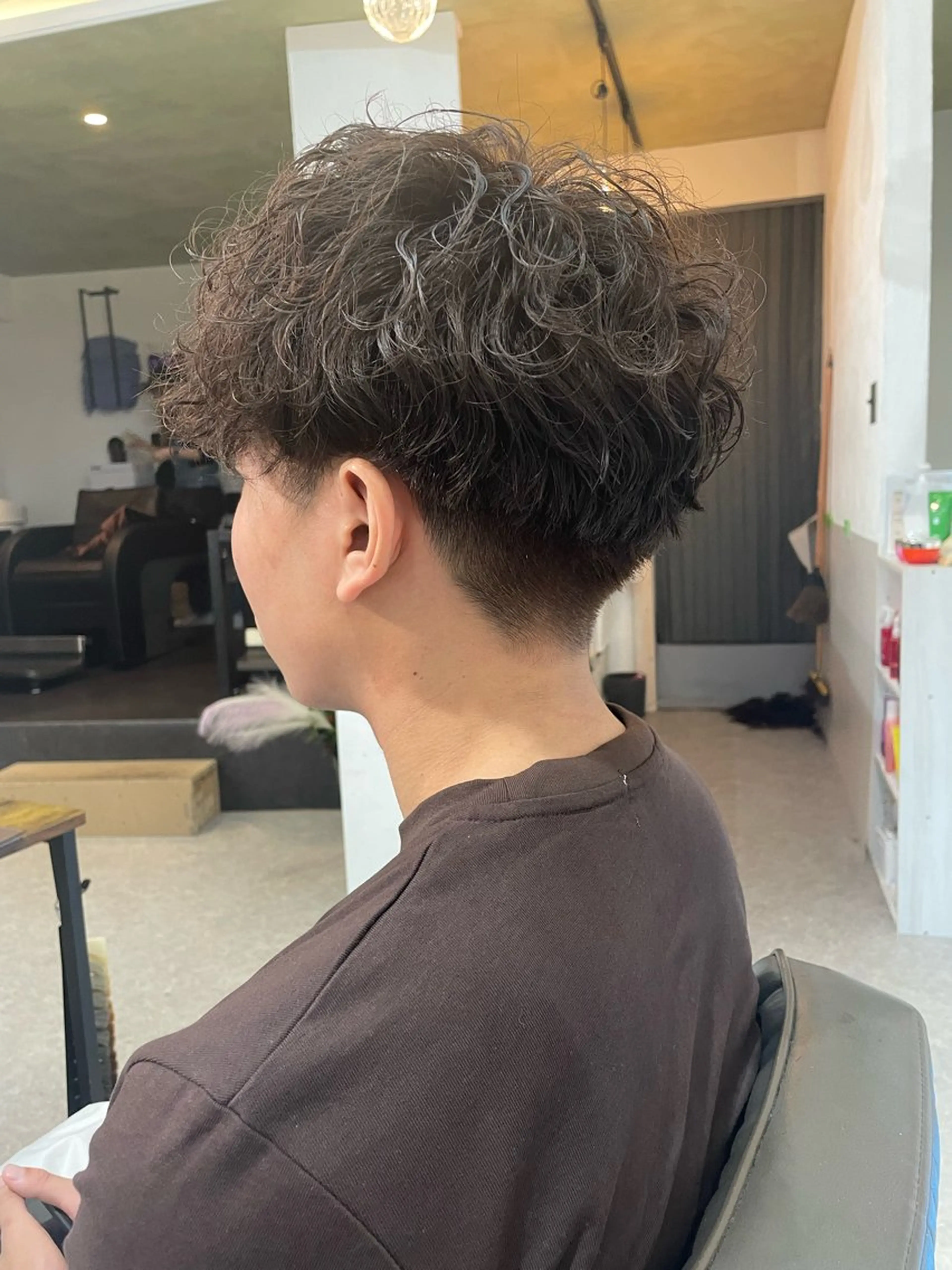 ショート パーマ 皆尾 忠位のヘアスタイル