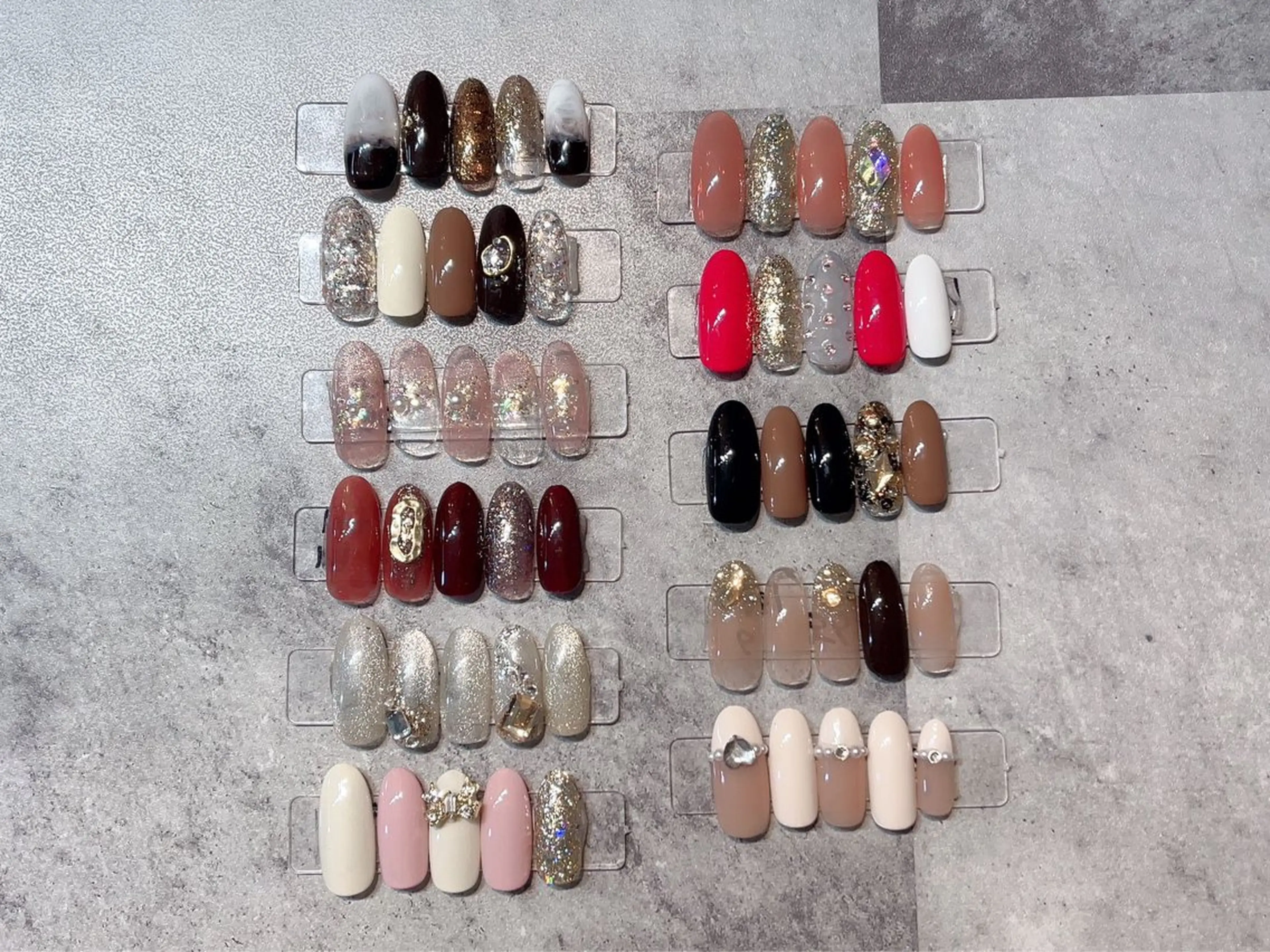 ネイル bijou nails　蓮のネイルデザイン