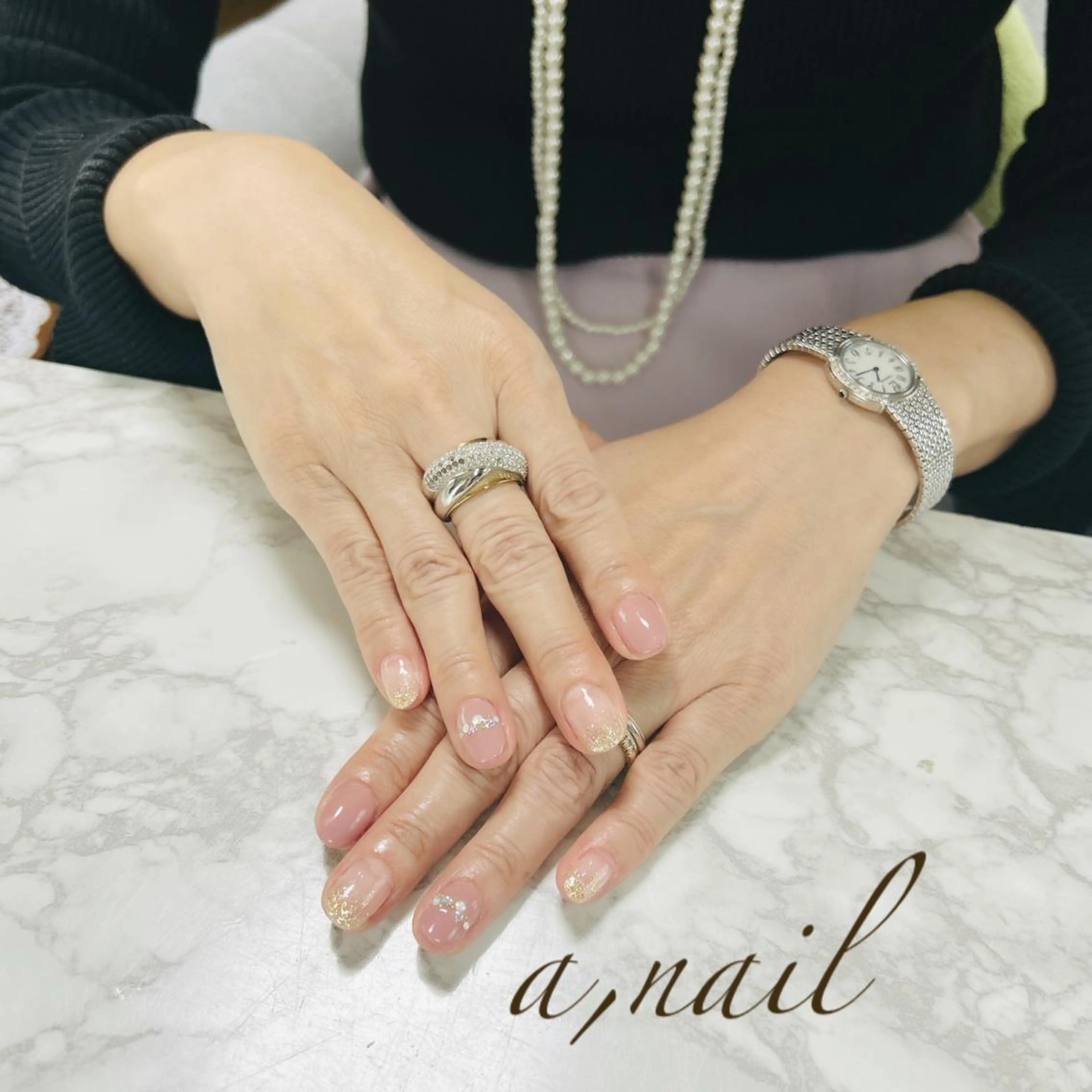 ネイル フットネイル ジェルネイル グラデーション キラキラネイル ラメ(グリッター) ハンドネイル ネイルサロン エーネイルのネイルデザイン