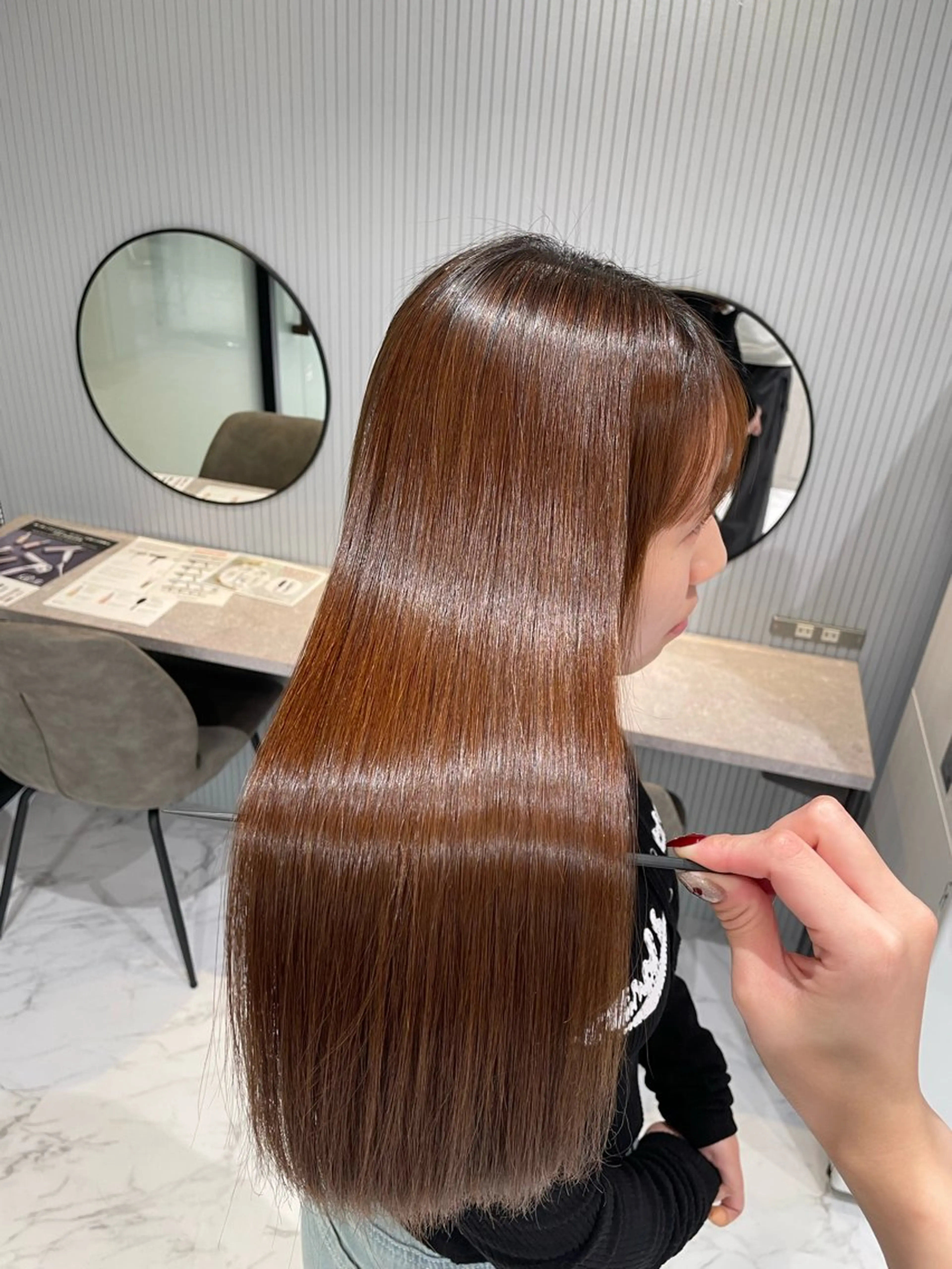 ロング RAF Sakuraのヘアスタイル