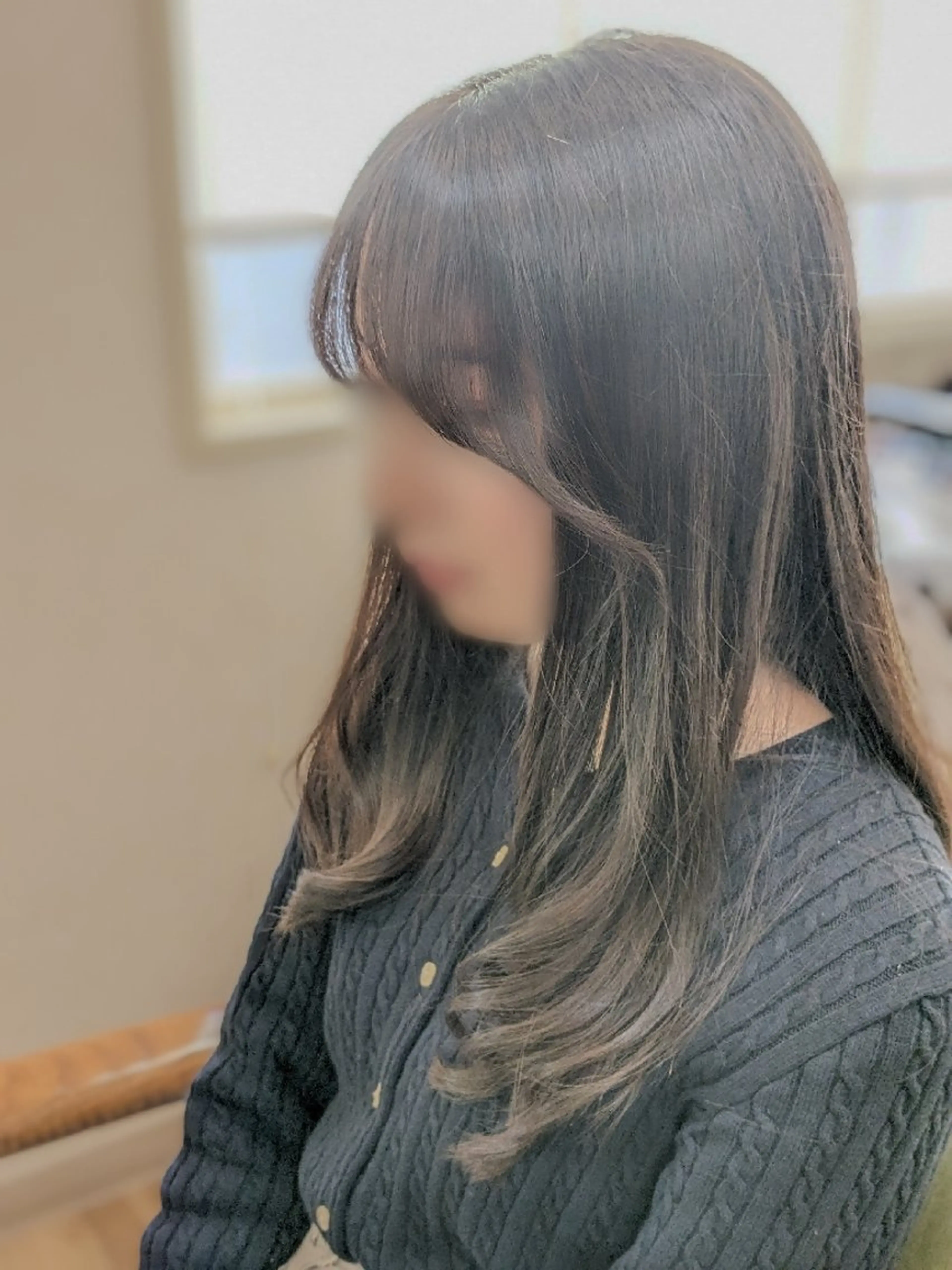 ロング 加藤 彩のヘアスタイル
