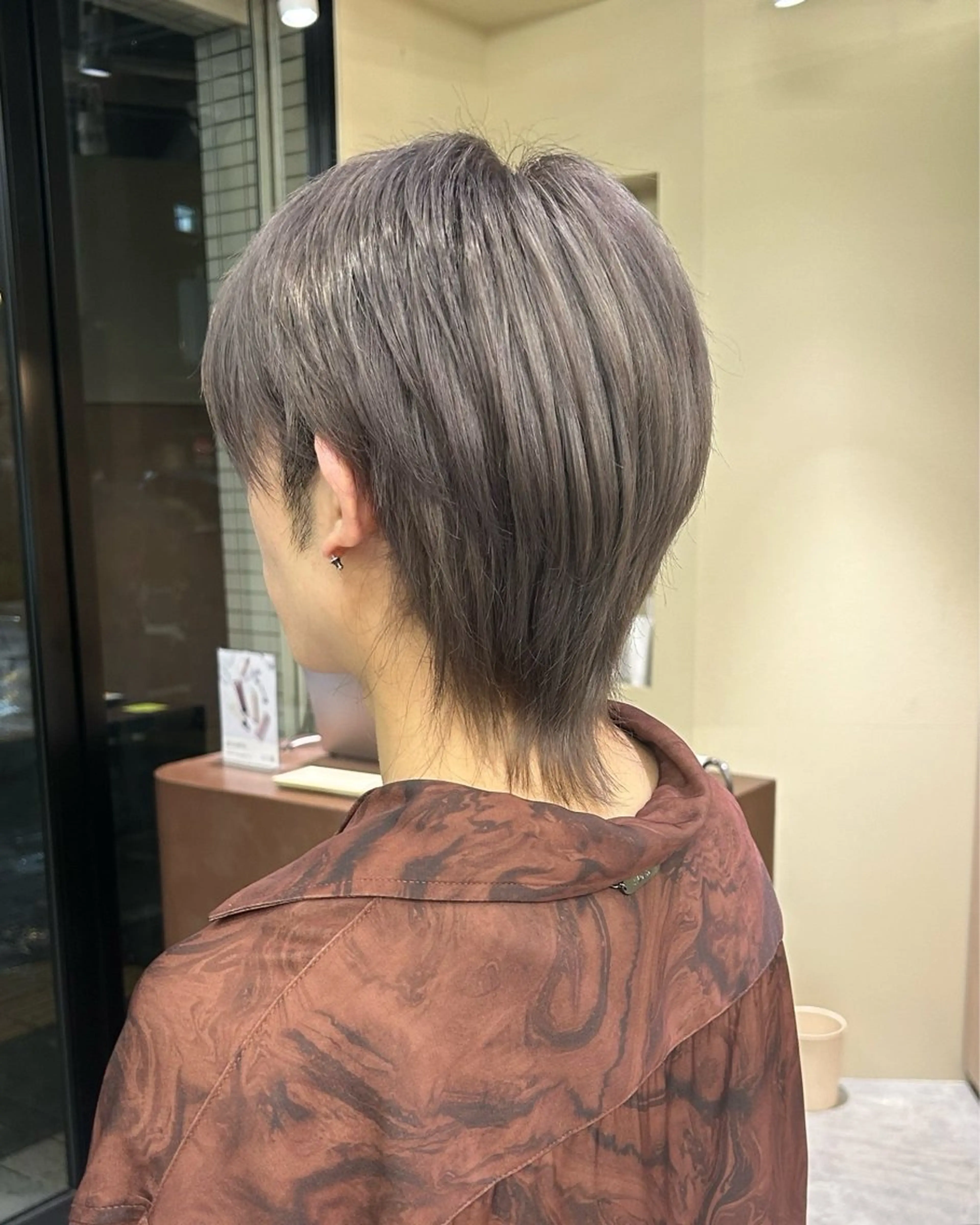 ショート カラー メンズ 寺澤 花梨のヘアスタイル