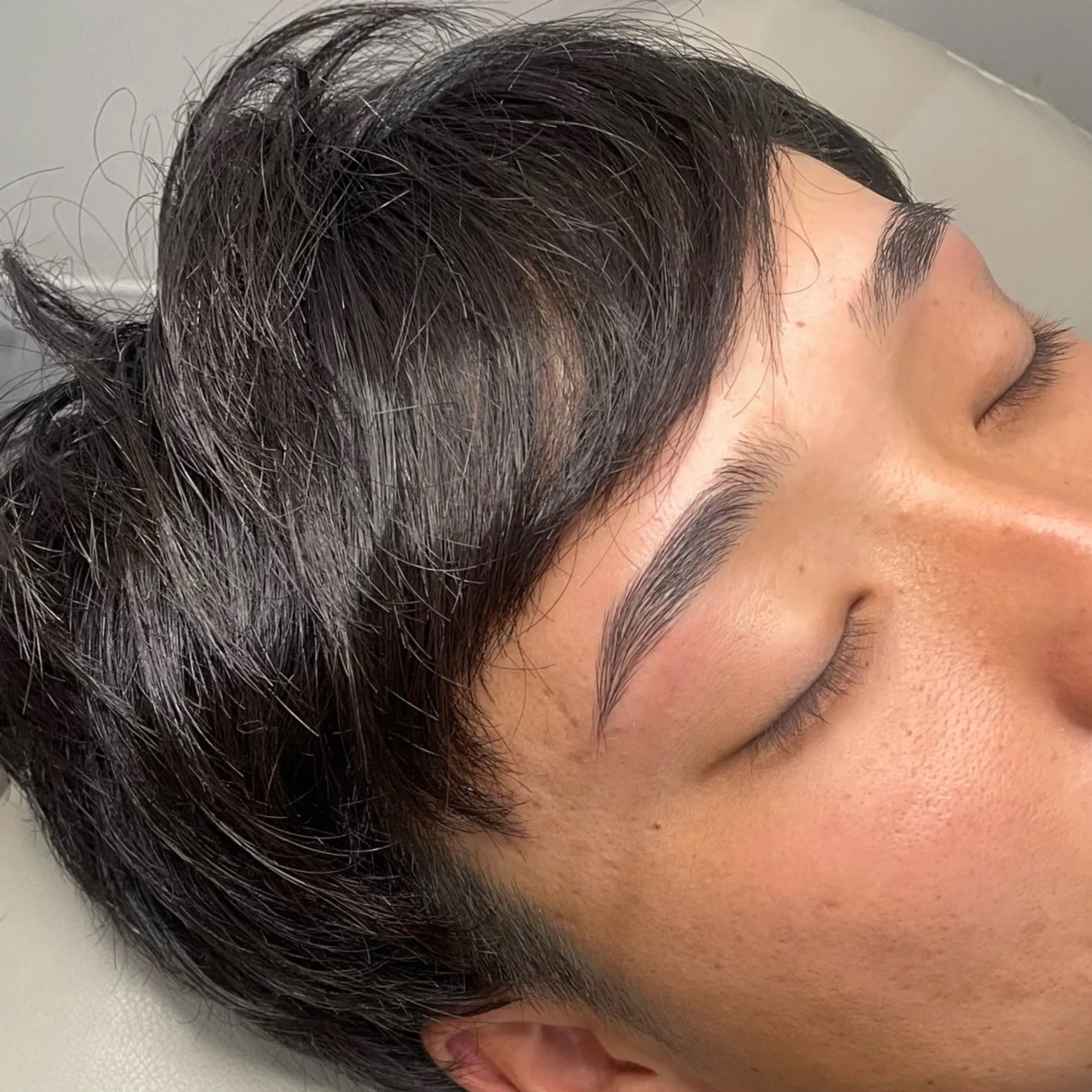 メンズ アイブロウ ワックス脱毛 眉カット その他(アイブロウ) 脱毛サロンとぅるん 日野川角の眉毛・アイブロウイメージ