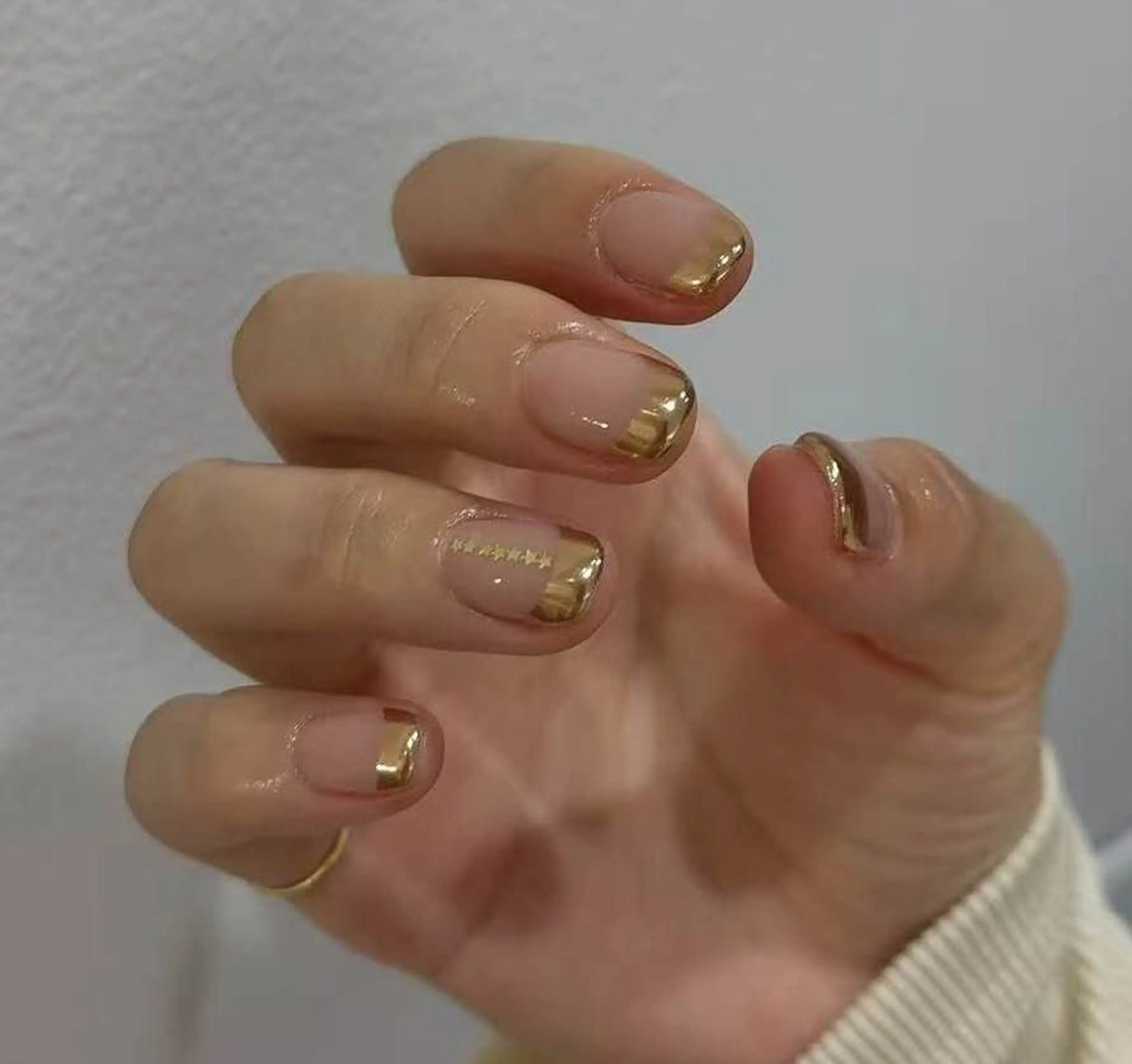 ネイル オーロラネイル フラワーネイル フットネイル フレンチネイル ジェルネイル ハンドネイル Oomiya 服部のネイルデザイン