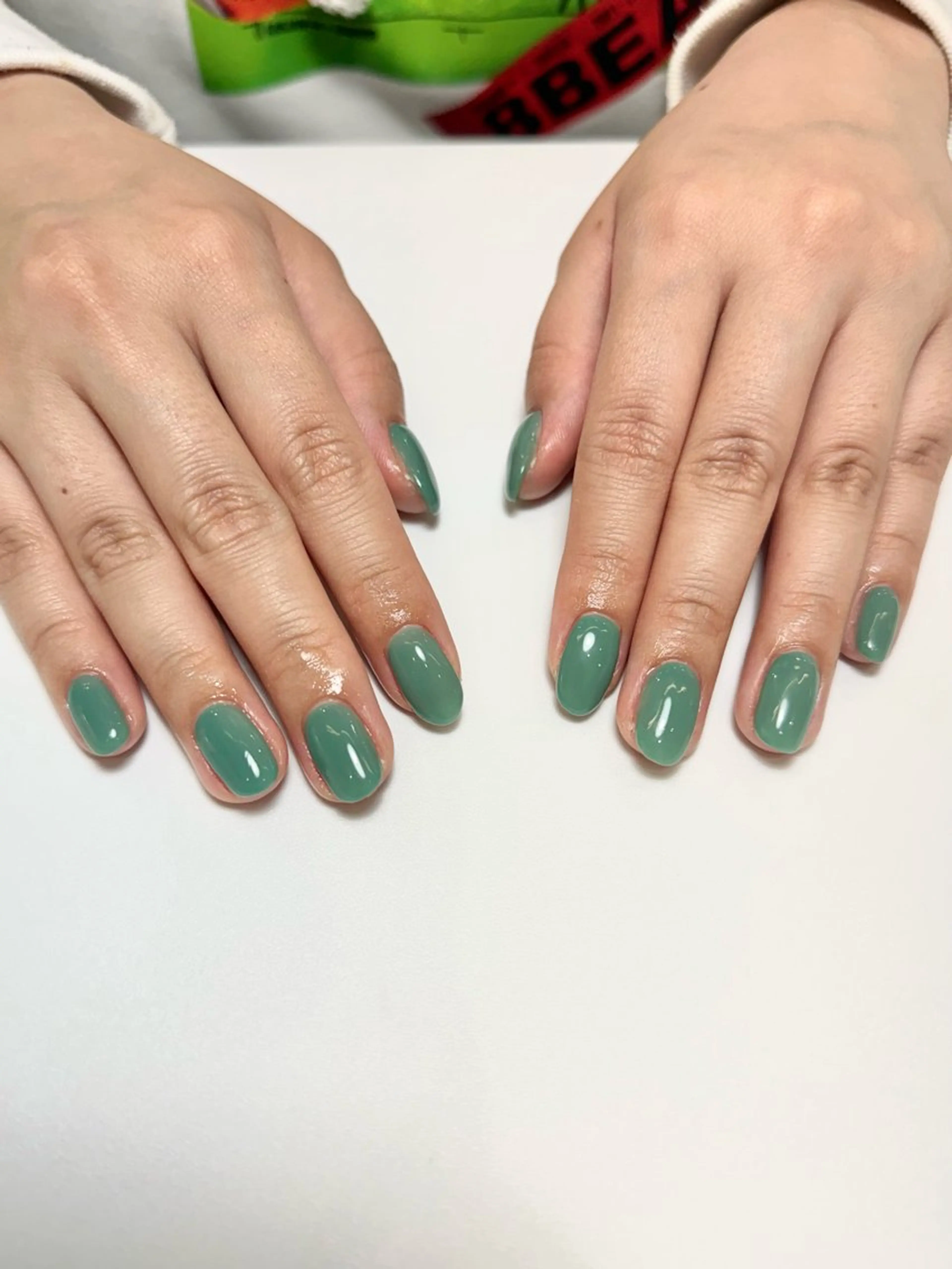 ネイル ワンカラーネイル ハンドネイル Plus Ewalu / mihiroのネイルデザイン