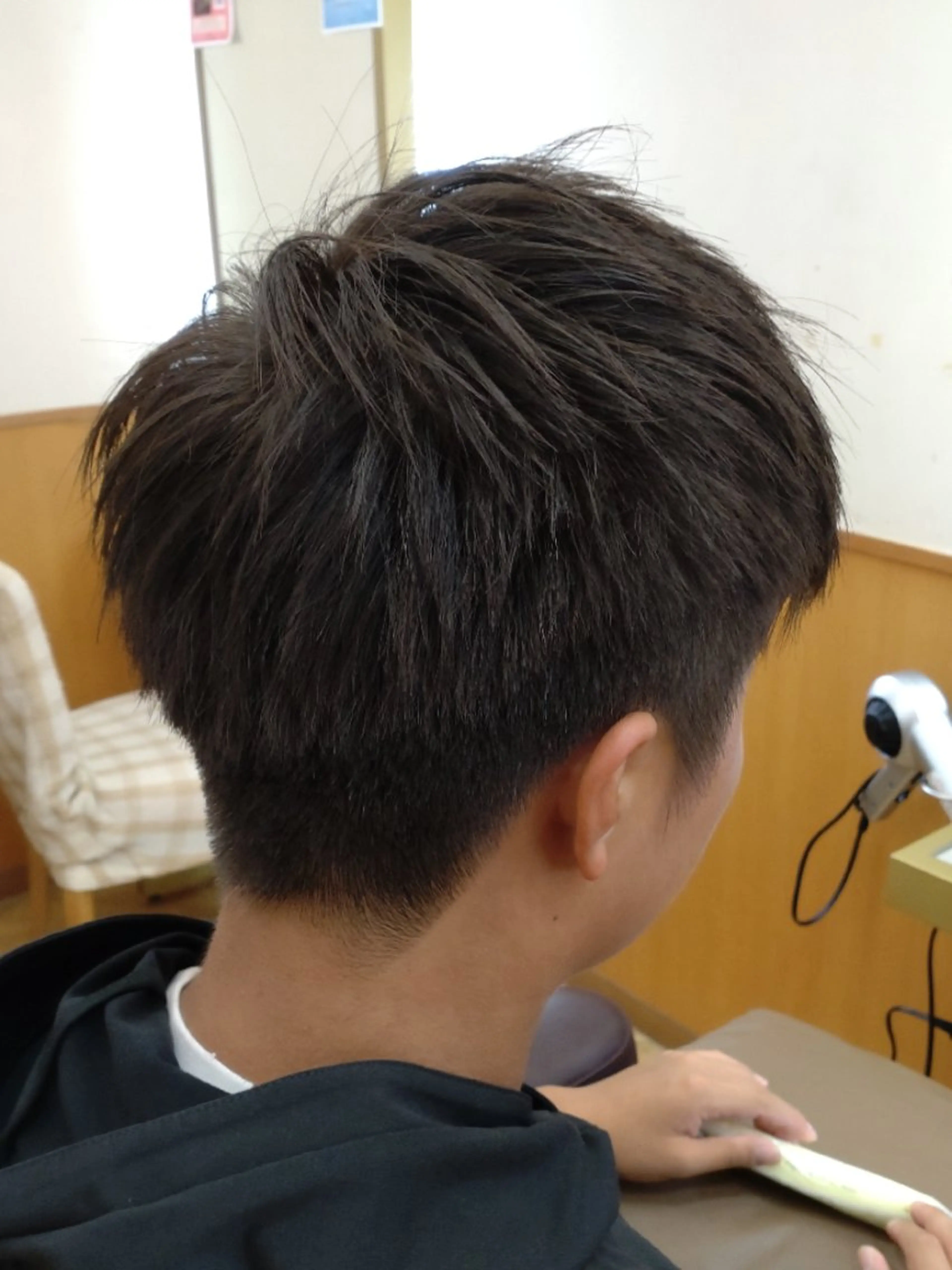 メンズ ショート カット ヘッドスパ 仮屋 敬介のヘアスタイル