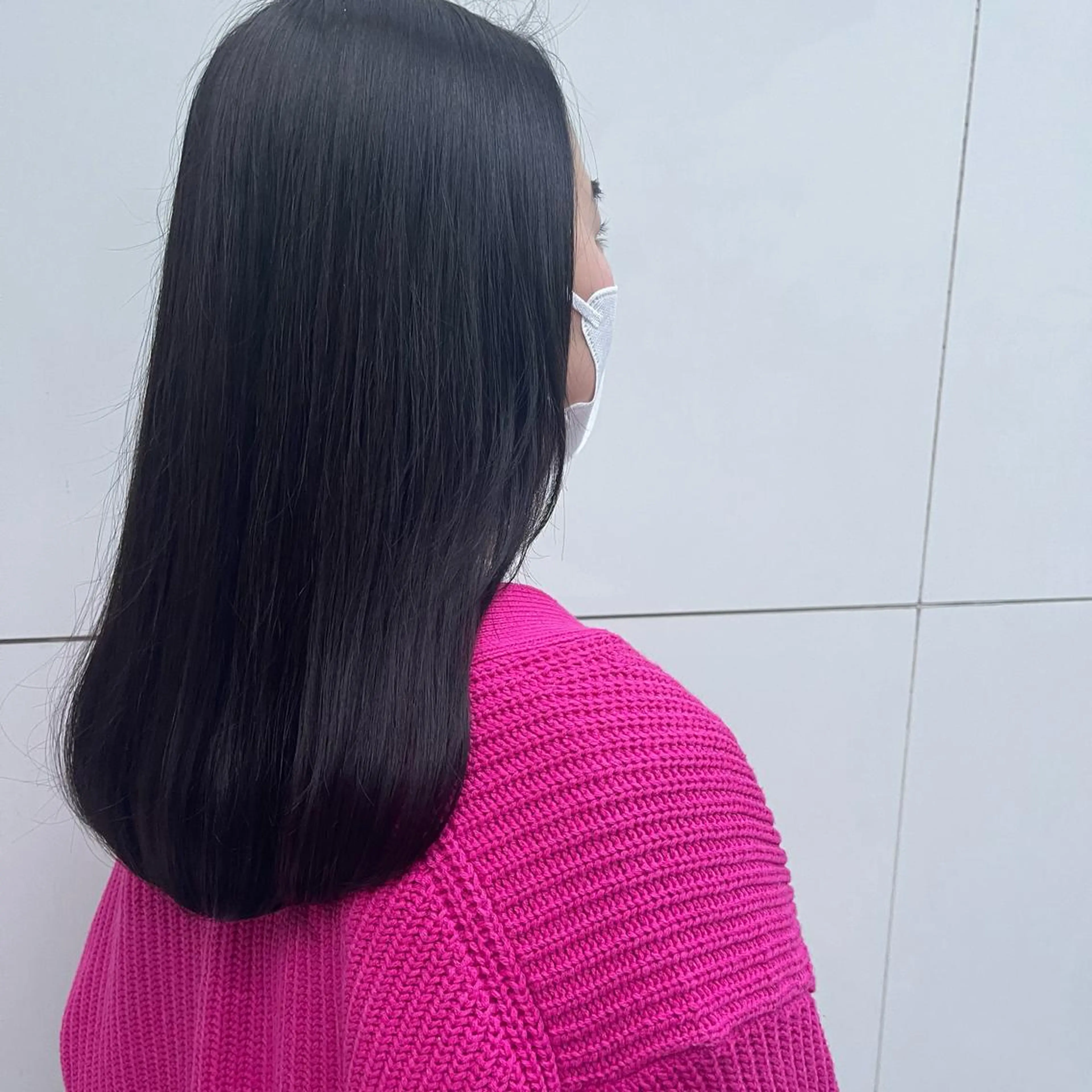 セミロング カラー パーマ ヘアアレンジ 高井瑠華🌼 ストカールカット特化のヘアスタイル