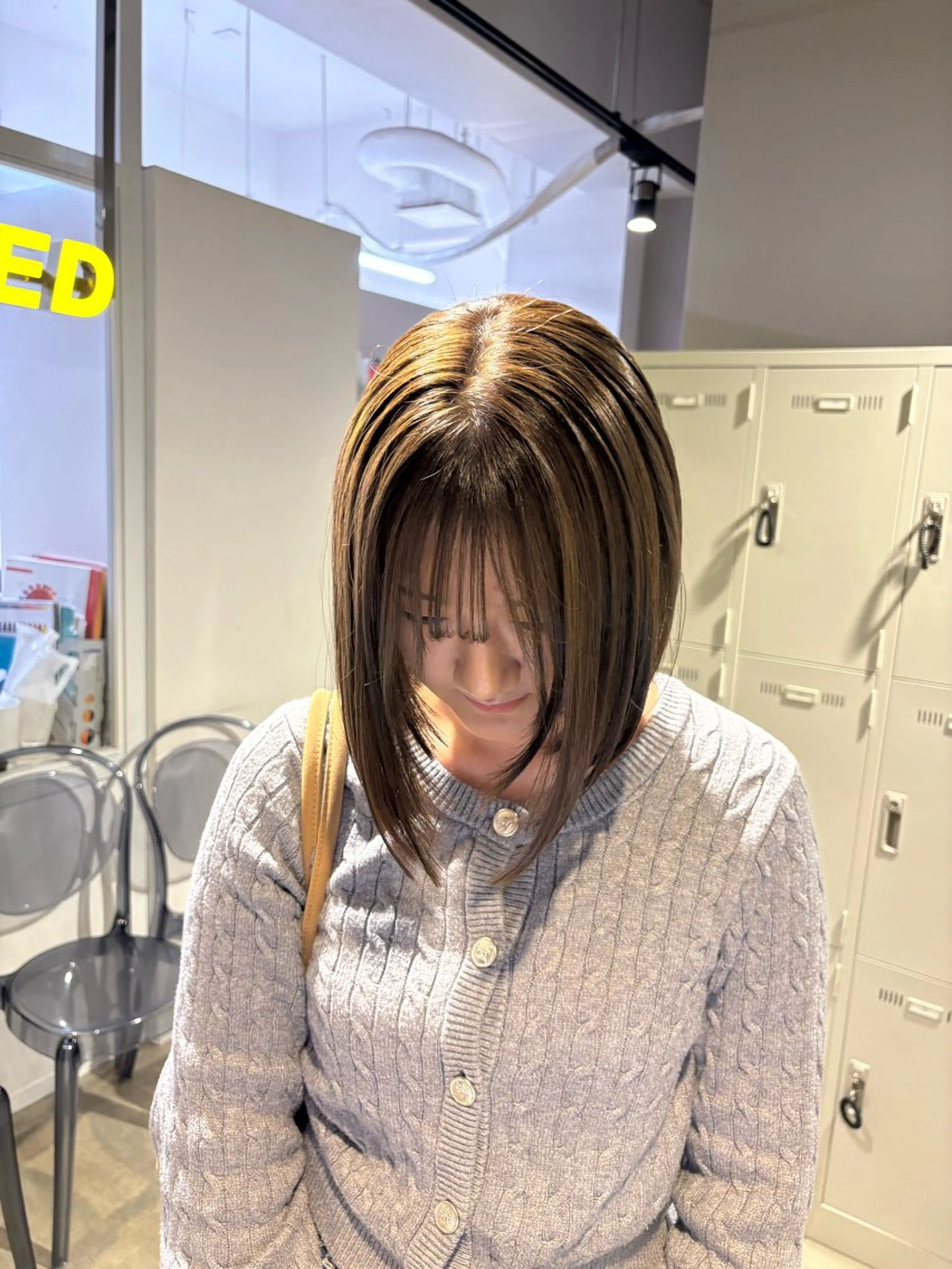 カラー ヘアカラー トリートメント 透明感ベージュ🤎 ナチュラルレイヤーのヘアスタイル