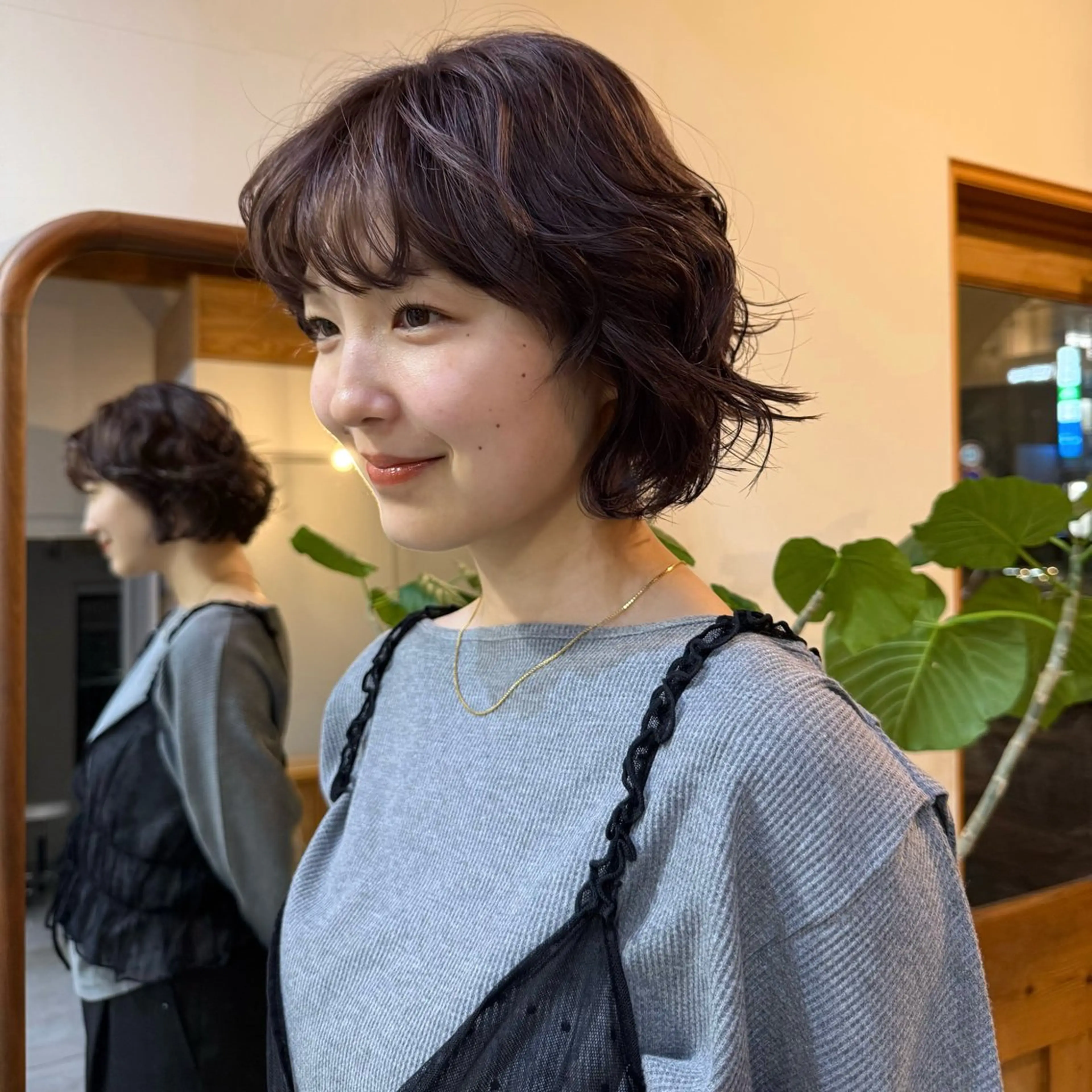 ショート カラー ブリーチ ダブルカラー ブリーチなしカラー ヘアカラー MUKU リカのヘアスタイル