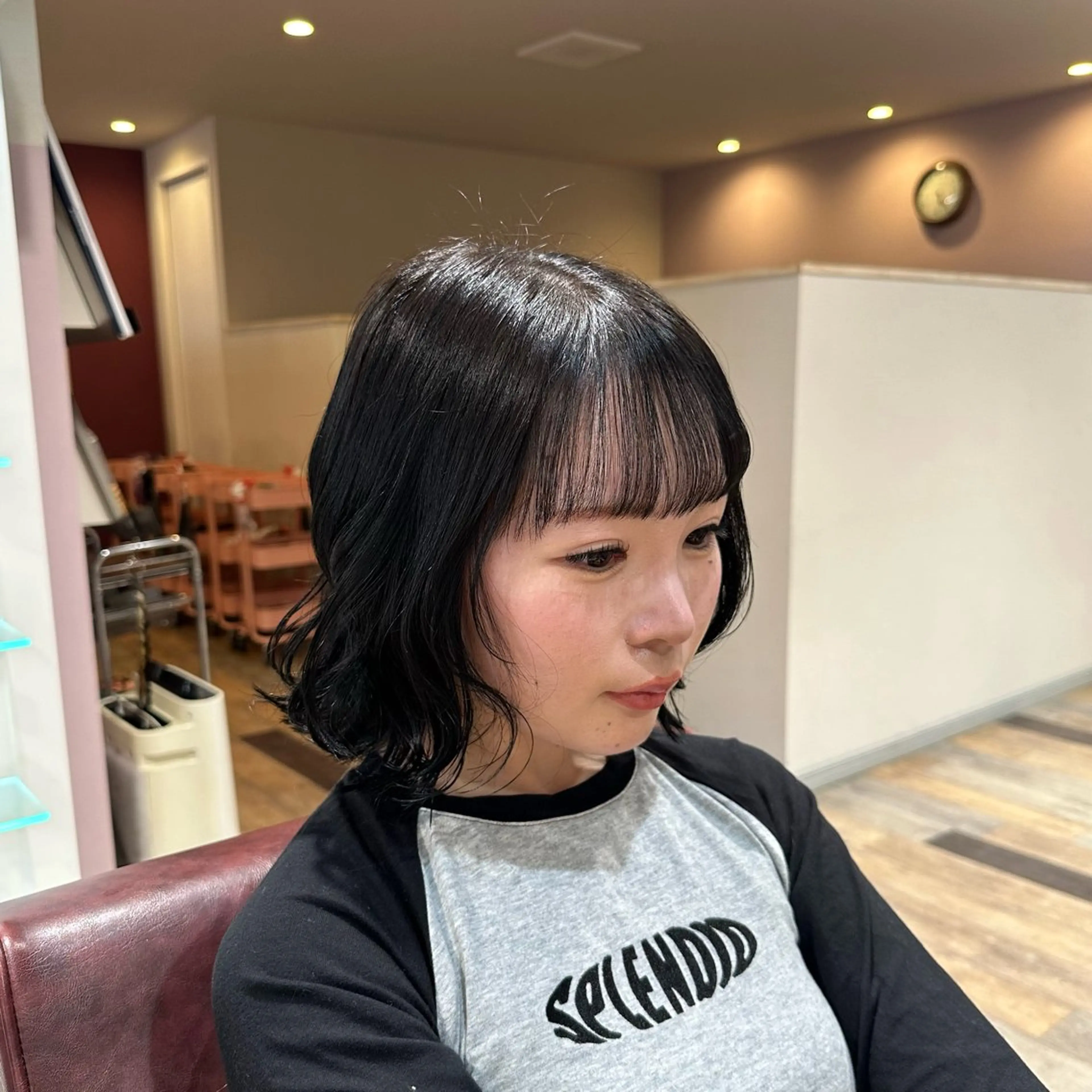 ミディアム カラー 黒髪 ブリーチ 柔らかいcolor ￤韓国￤🩰マユ🩰のヘアスタイル