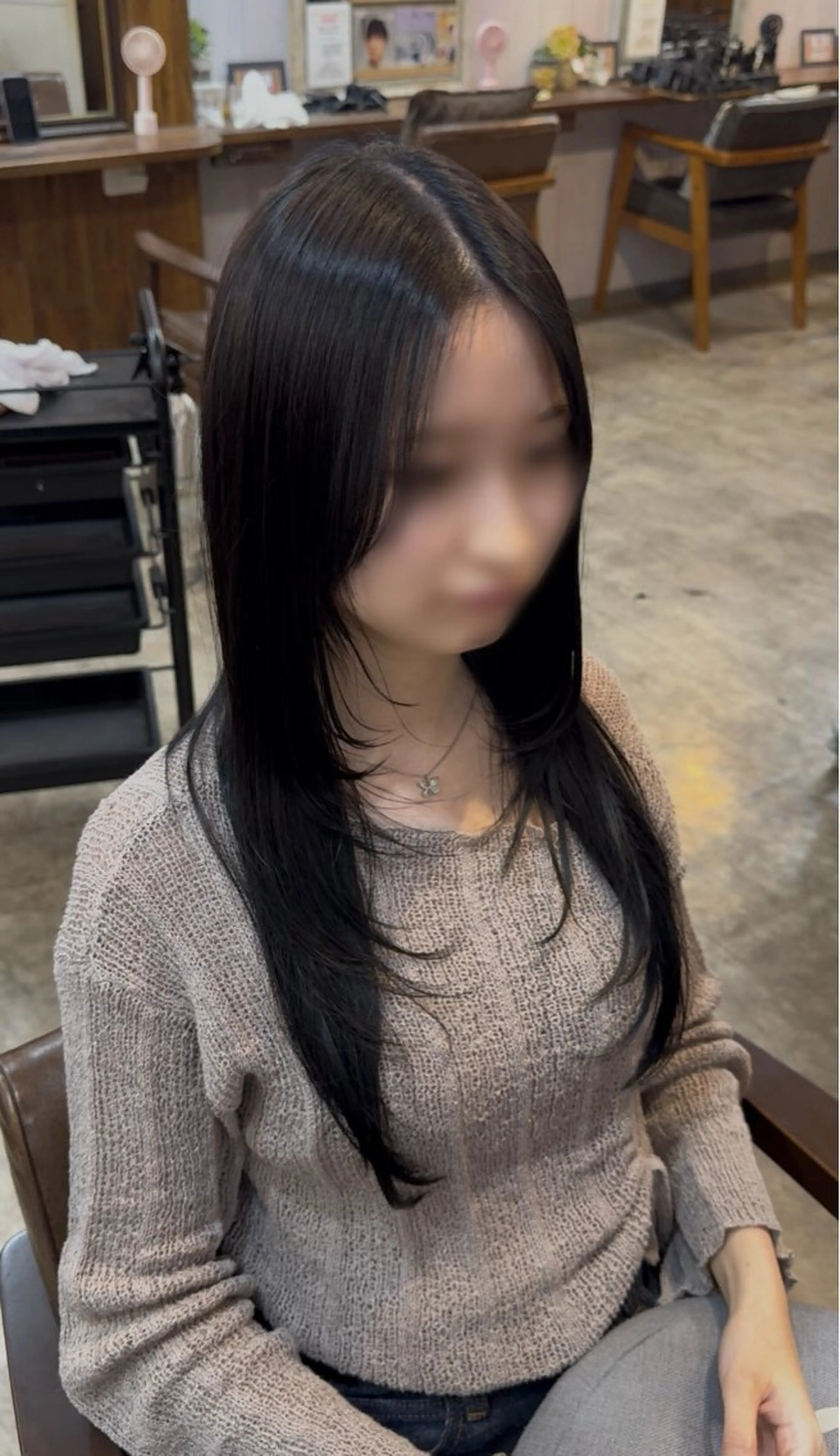 ロング レイヤーカット 八木 輝のヘアスタイル