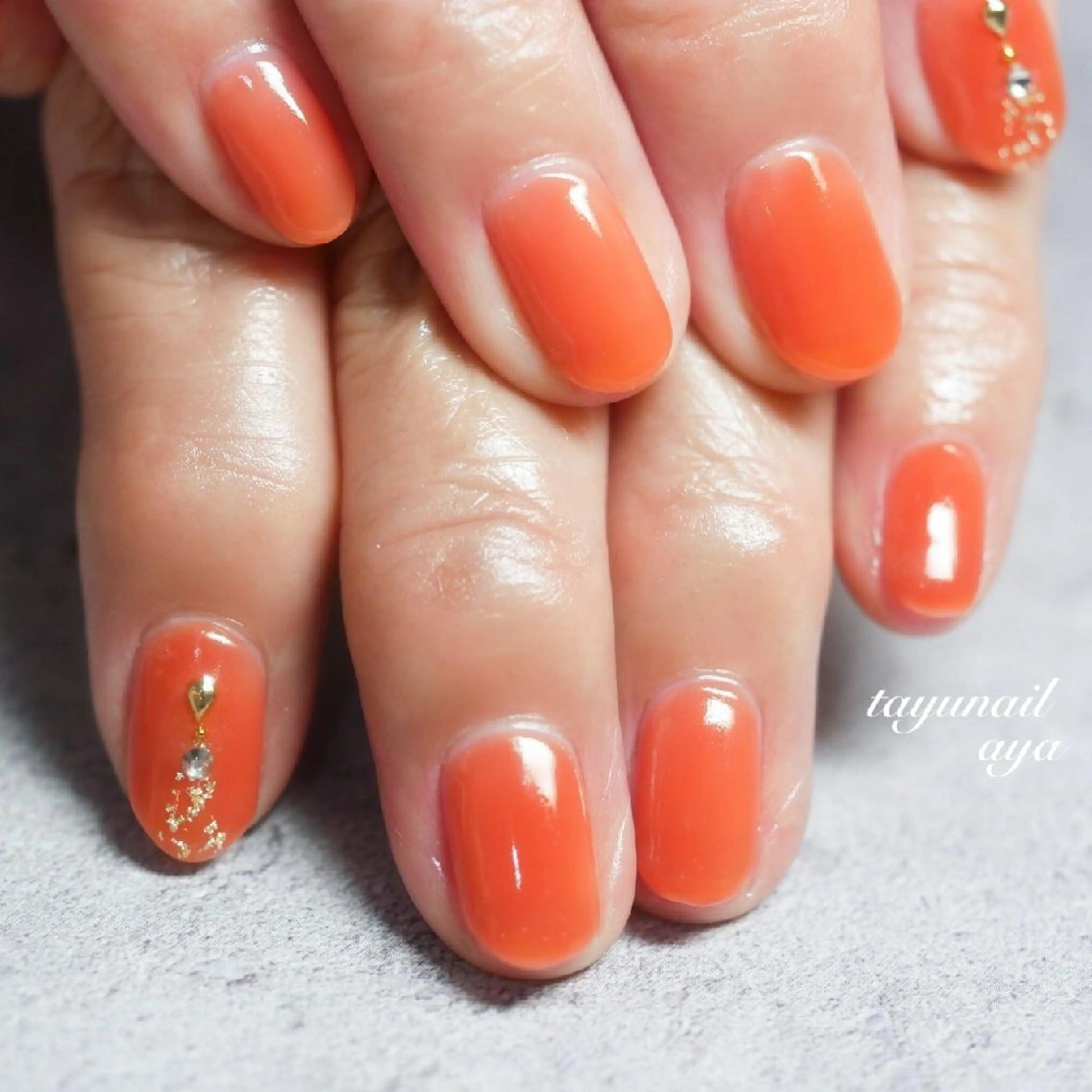 ネイル アートネイル ブルー ジェルネイル ゴールド ワンカラーネイル ネイルサロン 【たゆnail】のネイルデザイン