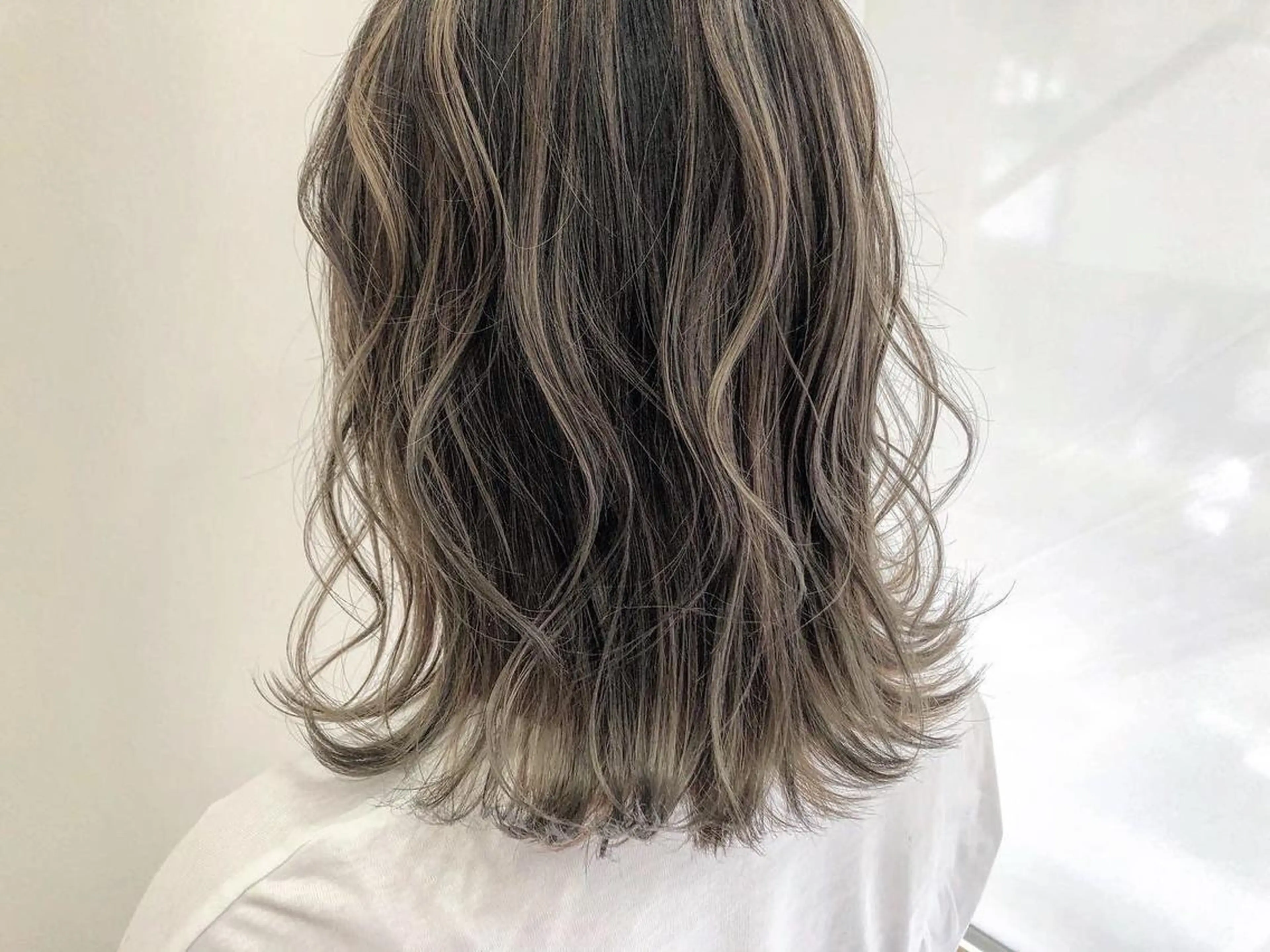 ミディアム カラー WATANABE YUTOのヘアスタイル