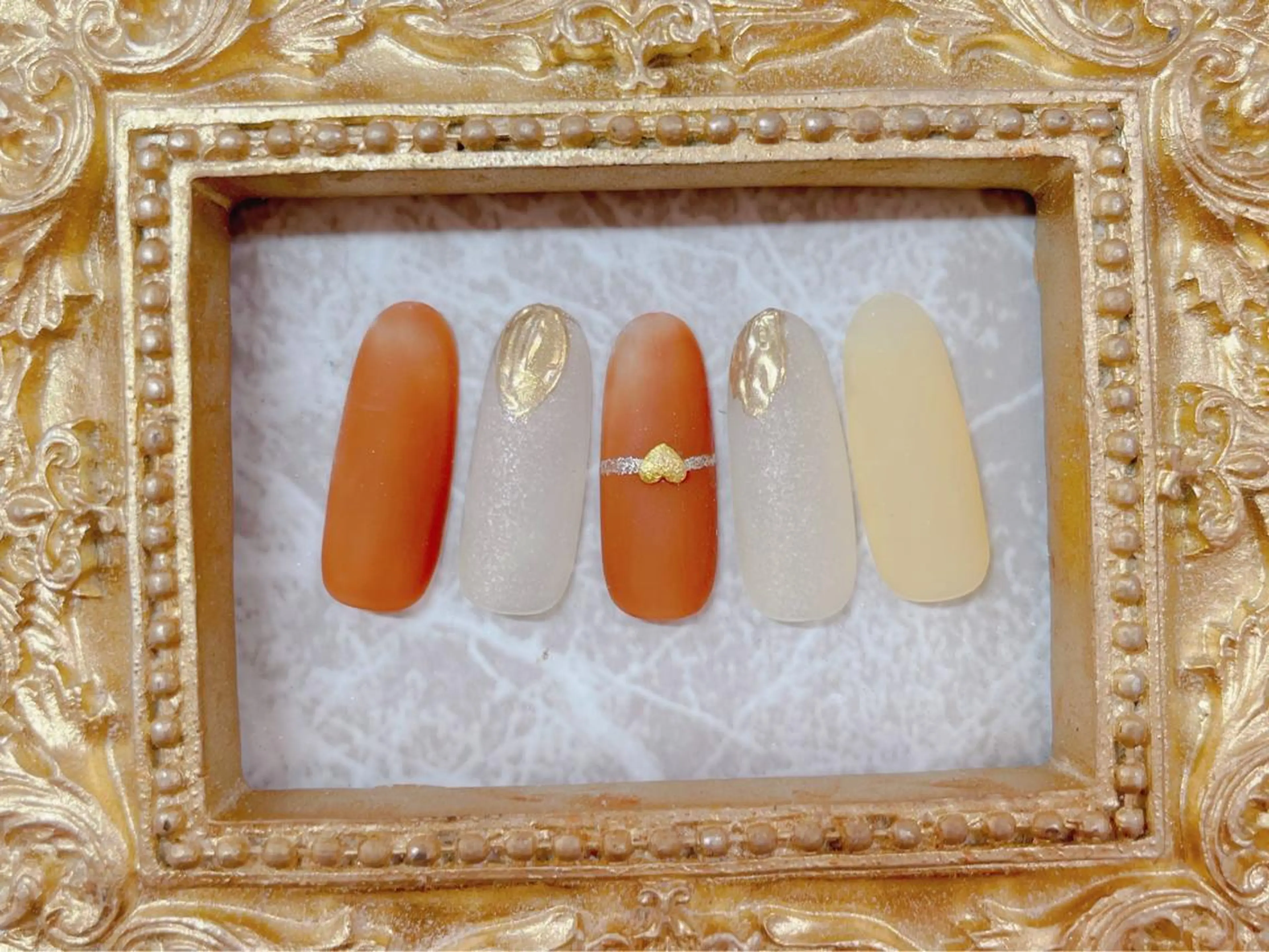 ネイル ハンドネイル マジック ミラーのネイルデザイン