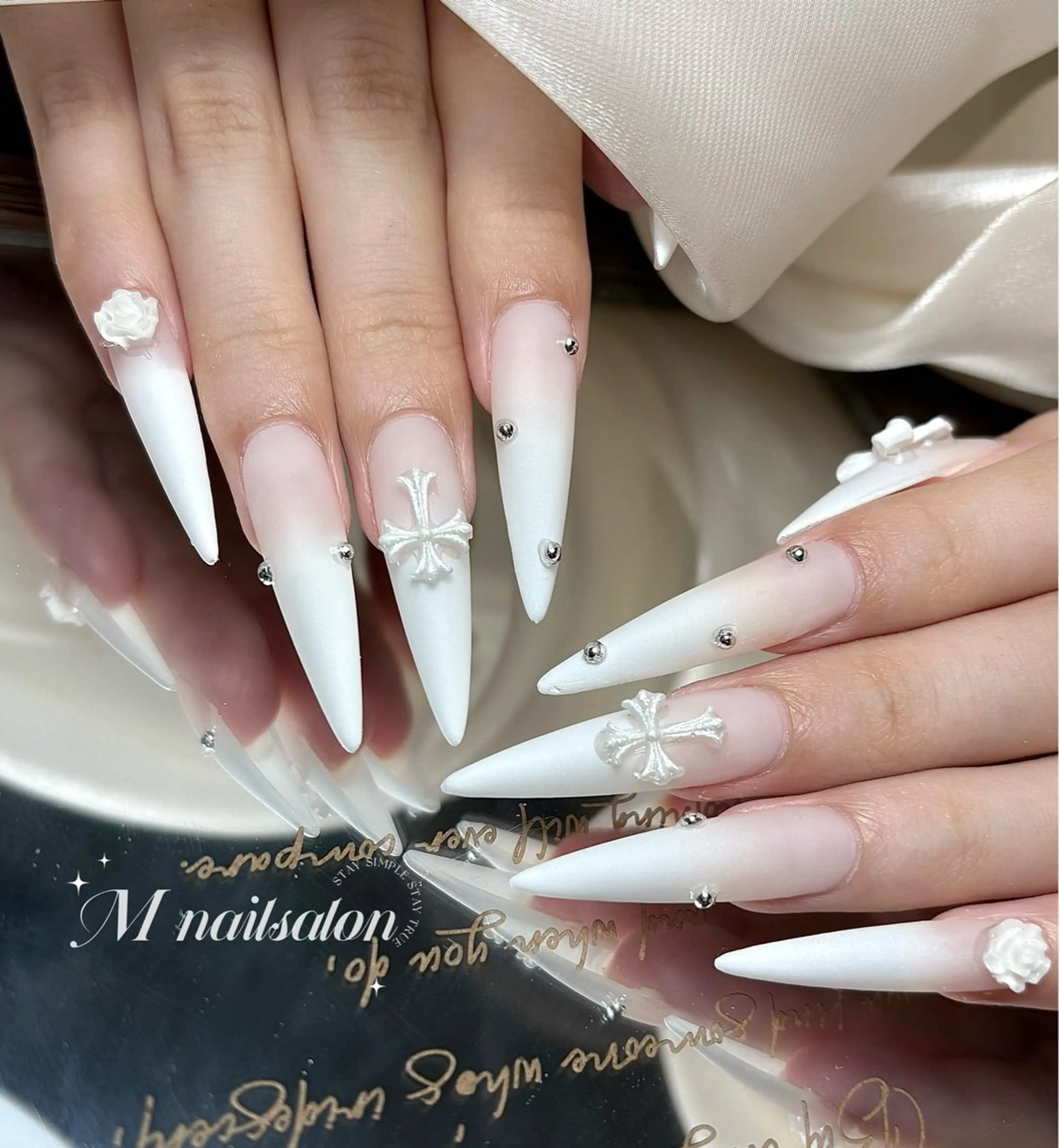 ネイル ハンドネイル M🌷nail 長さだし専門店のネイルデザイン