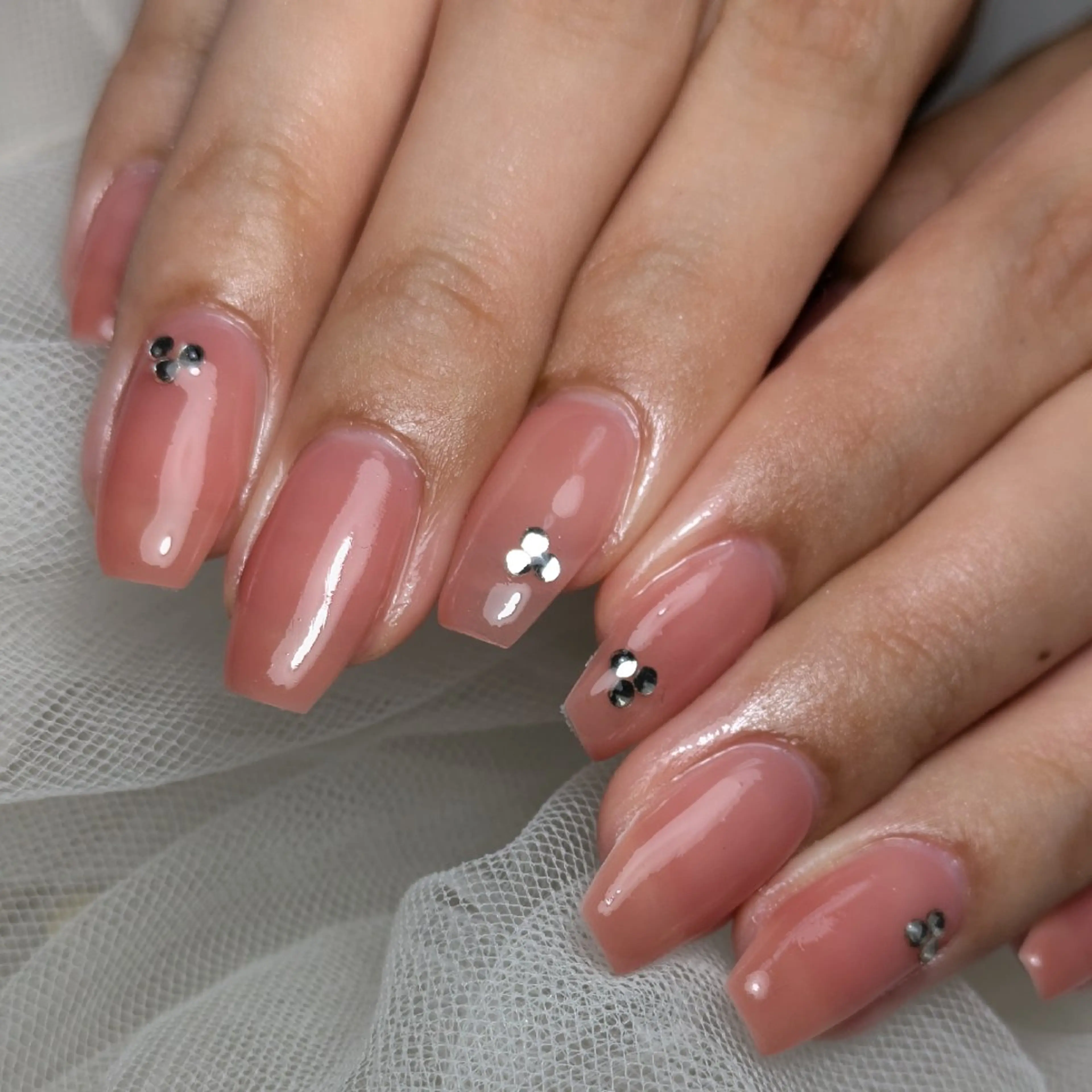 ネイル ストーンネイル ハンドネイル ulunail mikaのネイルデザイン