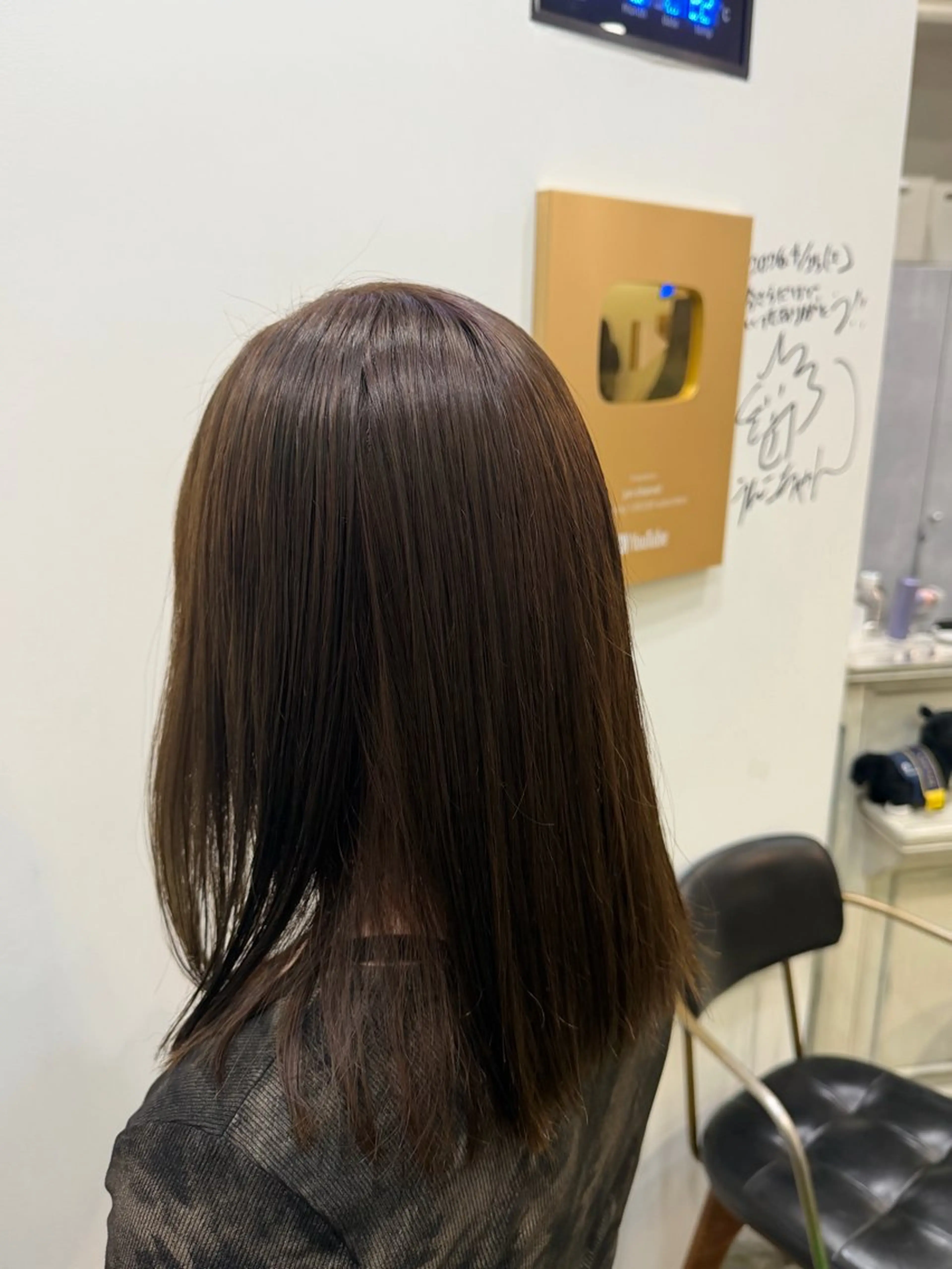 ミディアム ヘアカラー いたがき ひであきのヘアスタイル