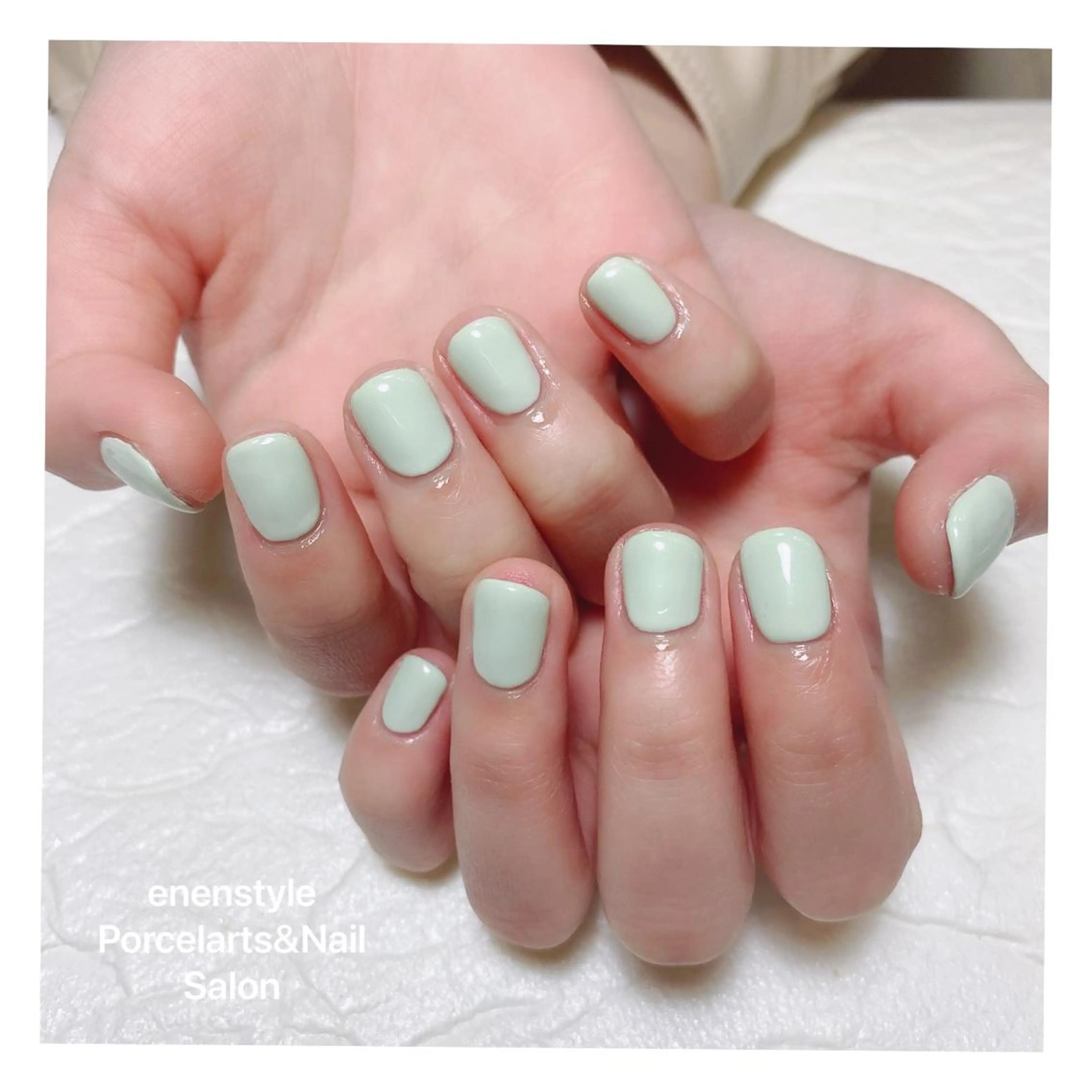 ショート ネイル 👑enen style👑のネイルデザイン