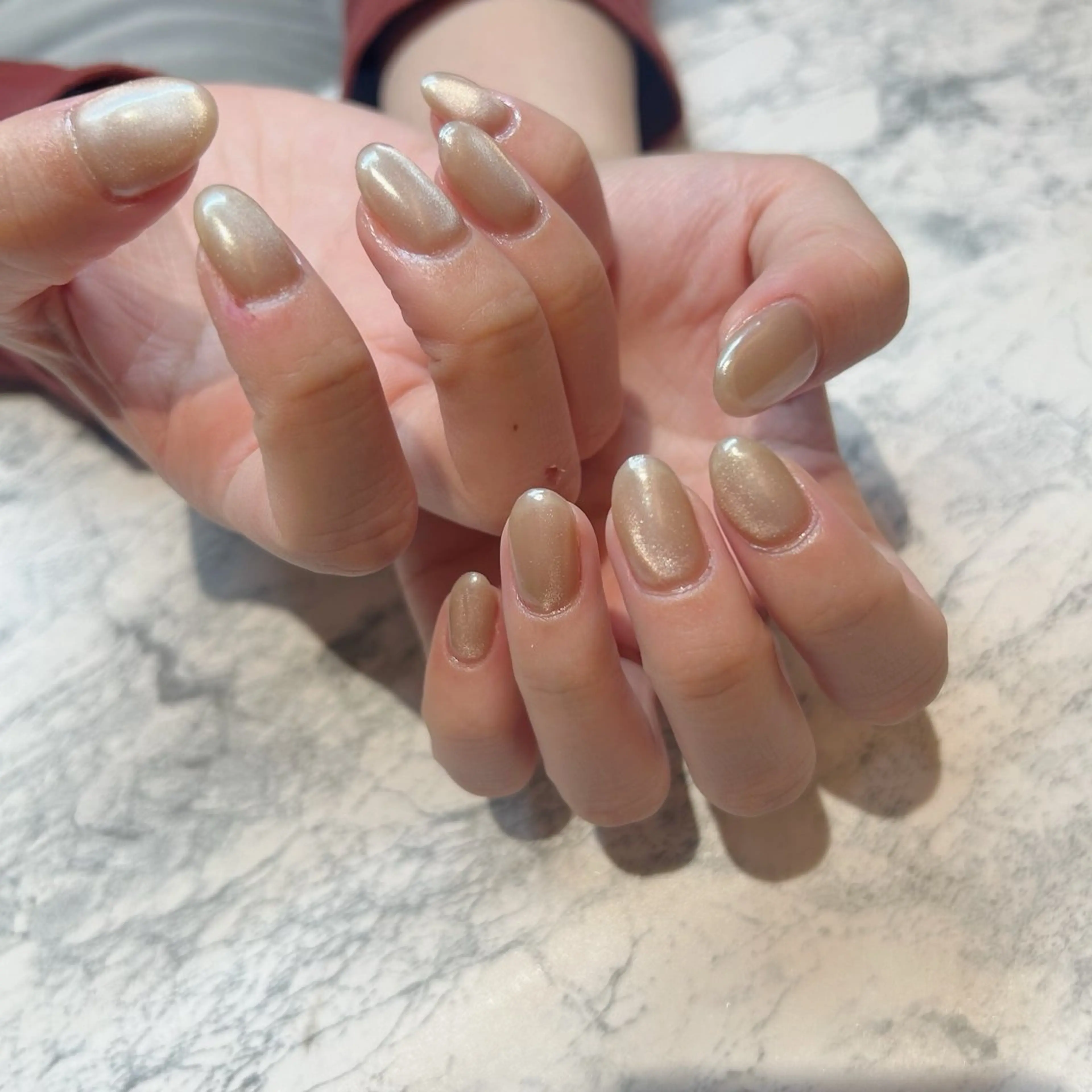 ネイル オーロラネイル ハンドネイル マグネット/心斎橋 LoLo.カレラのネイルデザイン