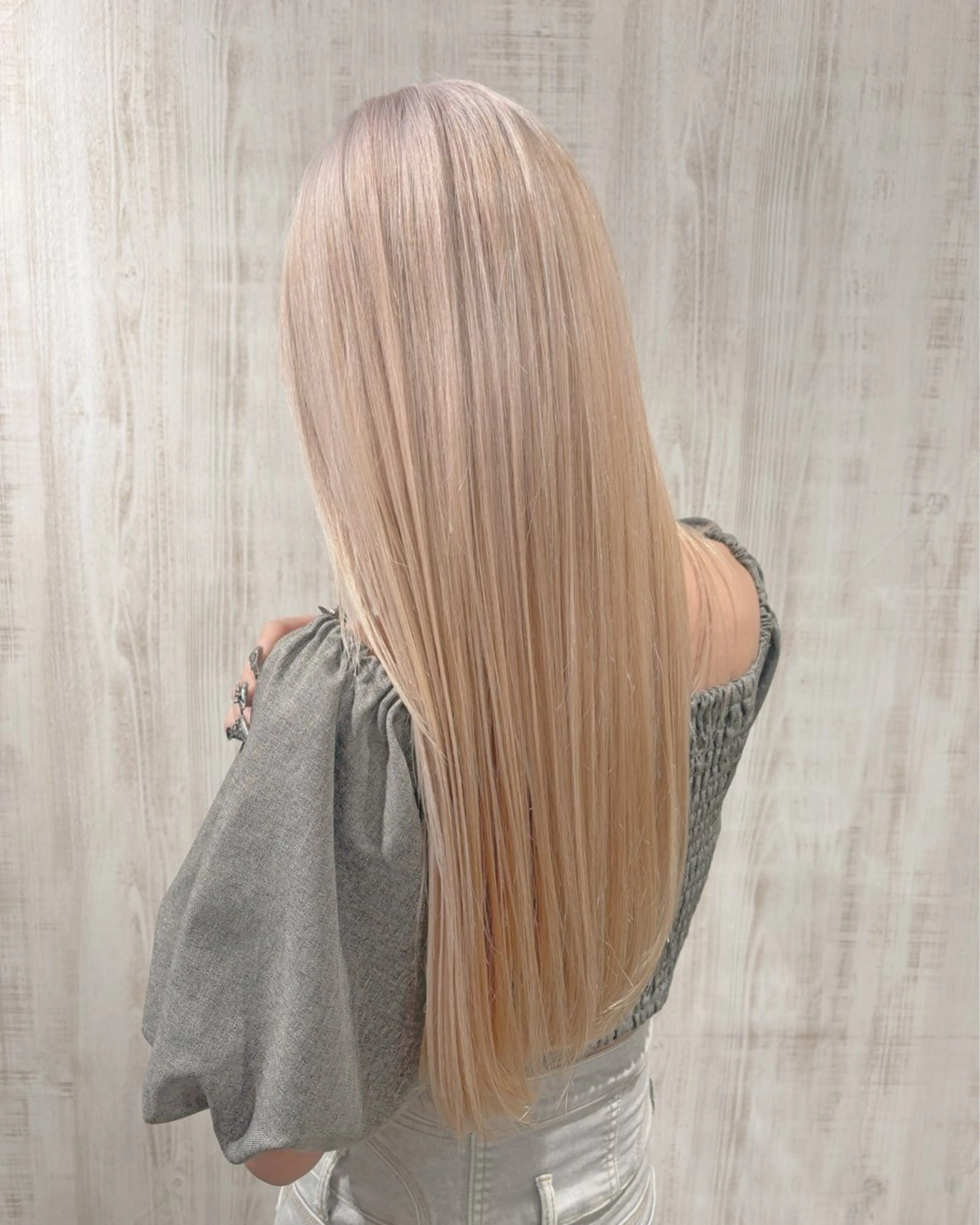 ロング カラー カット ヘアカラー 髪質改善カラー｜ レイヤー｜小寺 葵のヘアスタイル