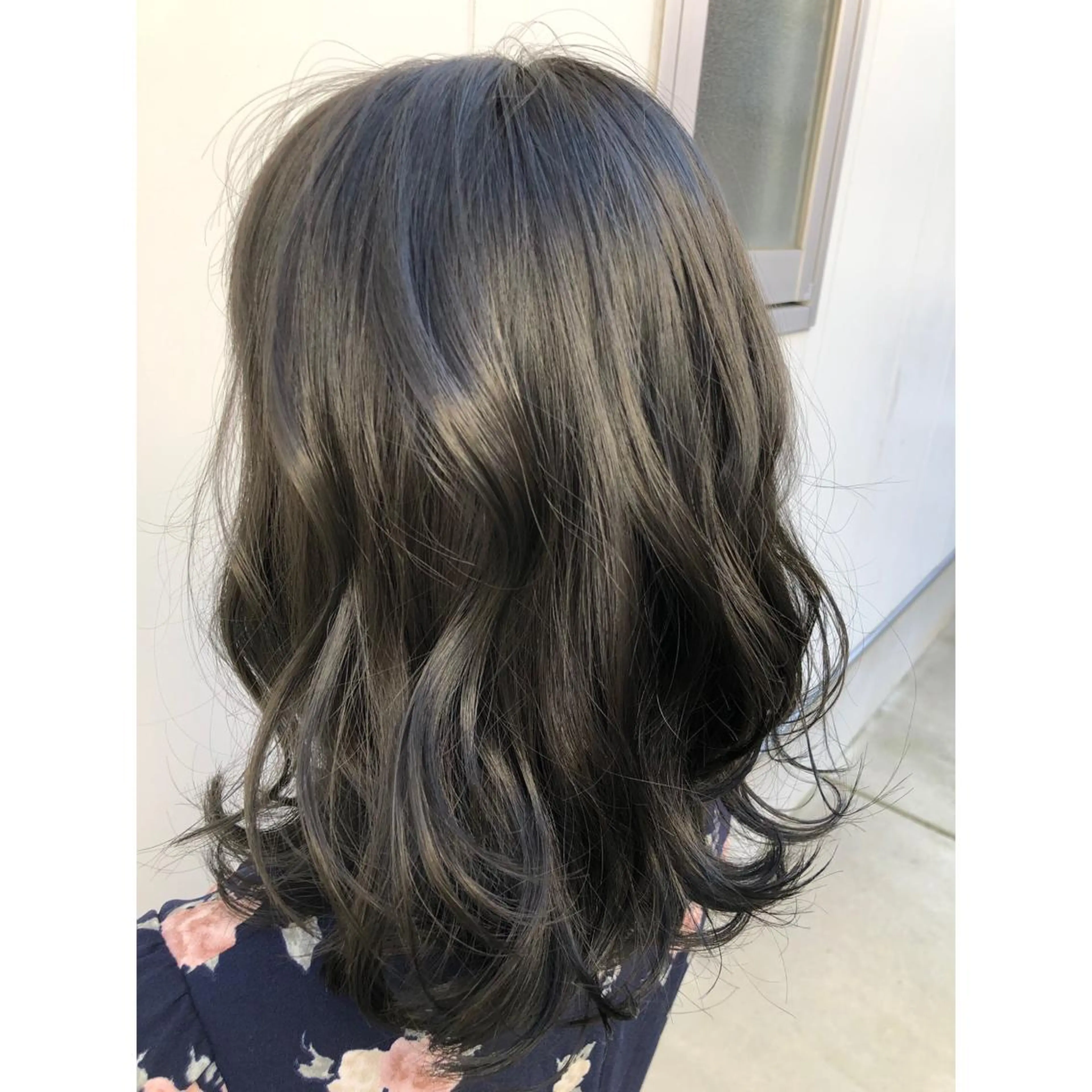 カラー グレージュ パーソナルカラー診断 できます　木曽　主博のヘアスタイル