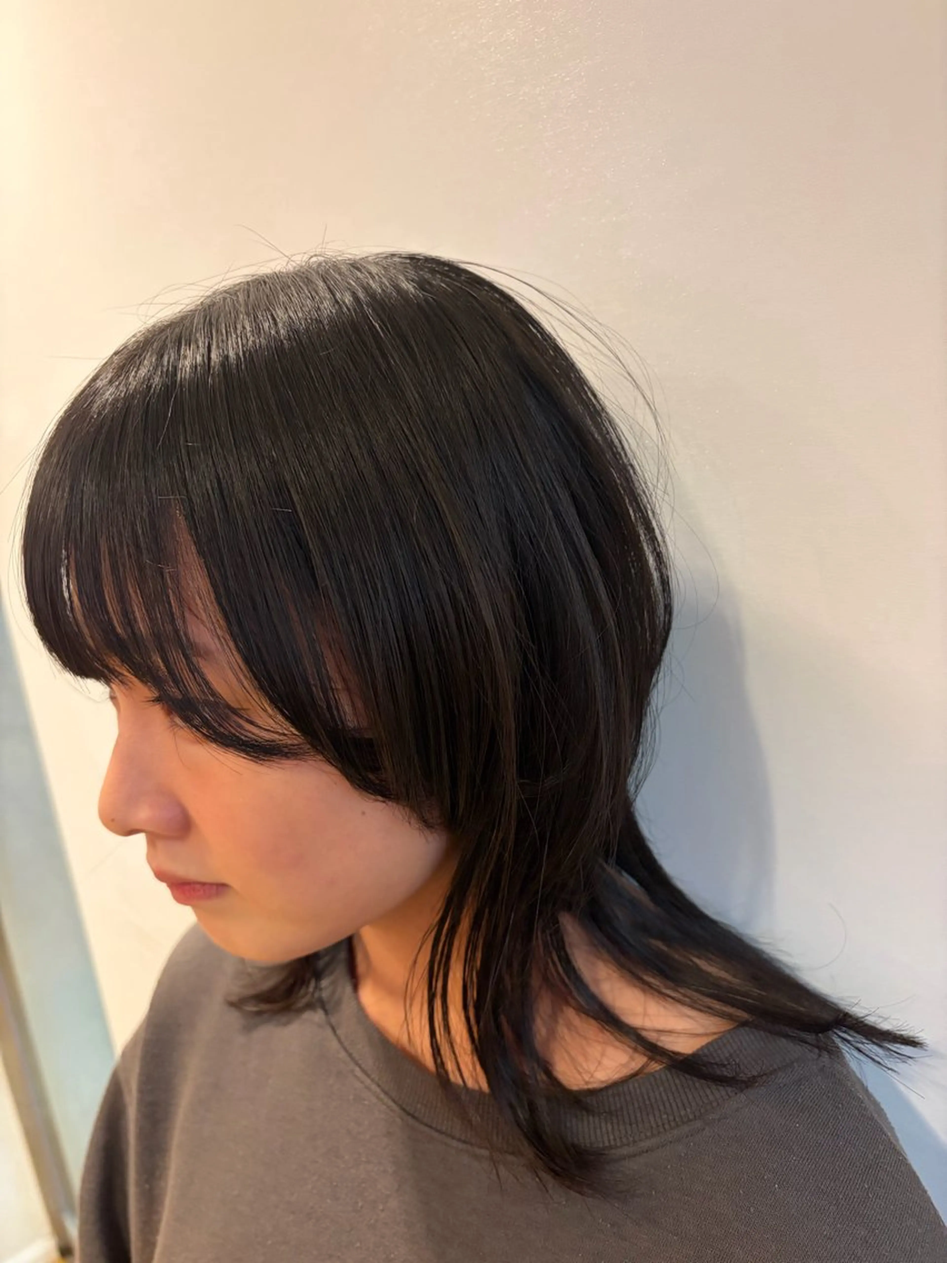 ミディアム ウルフカット igrek庄内本店所属・田口 響希のヘアスタイル