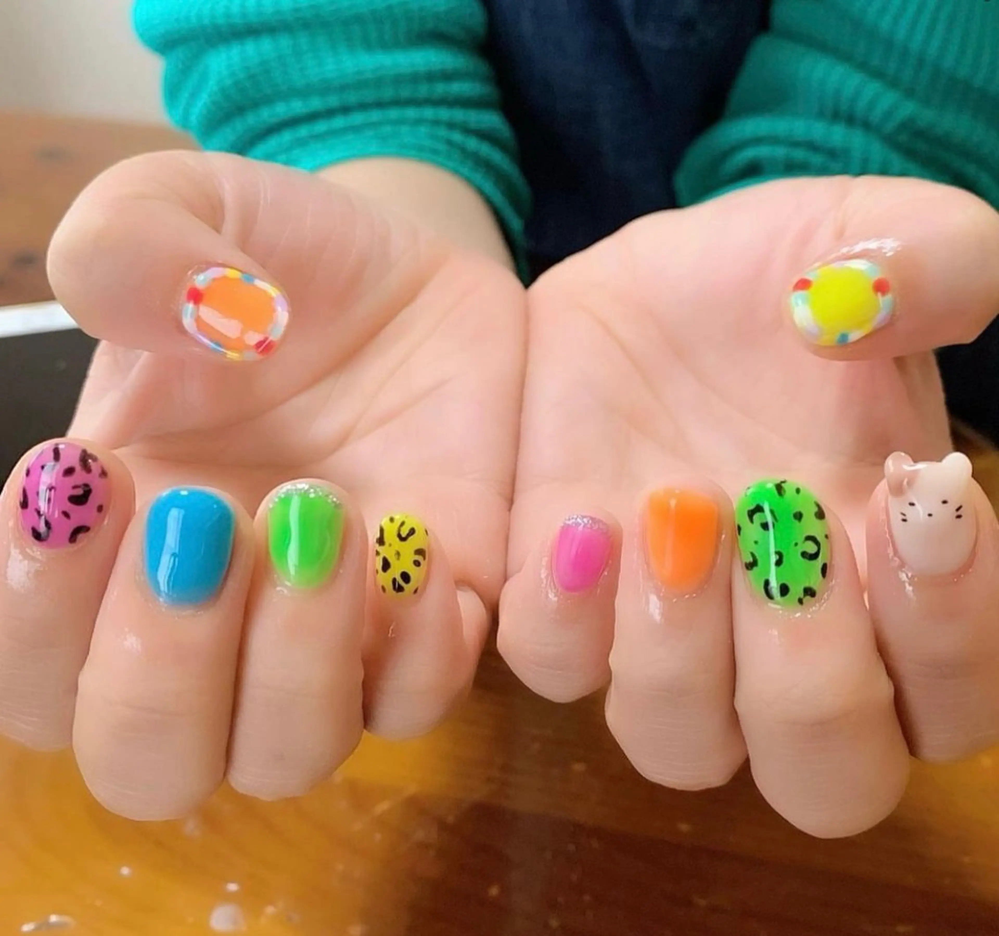 ネイル 持ち込み ハンドネイル フットネイル MHR nailのネイルデザイン