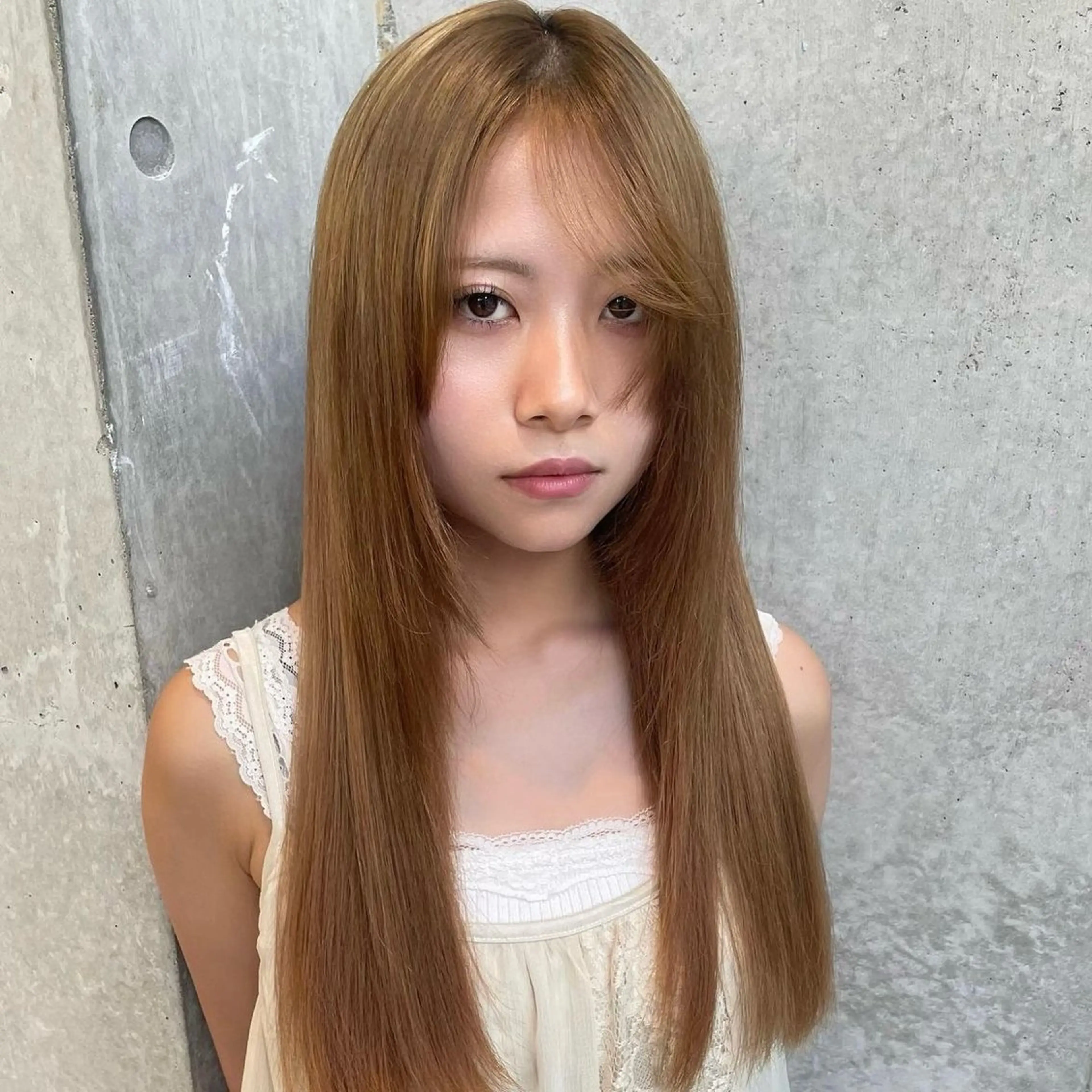 ロング カラー ベージュカラー ブリーチ カット ヘアカラー トリートメント Mizobe misakiのヘアスタイル