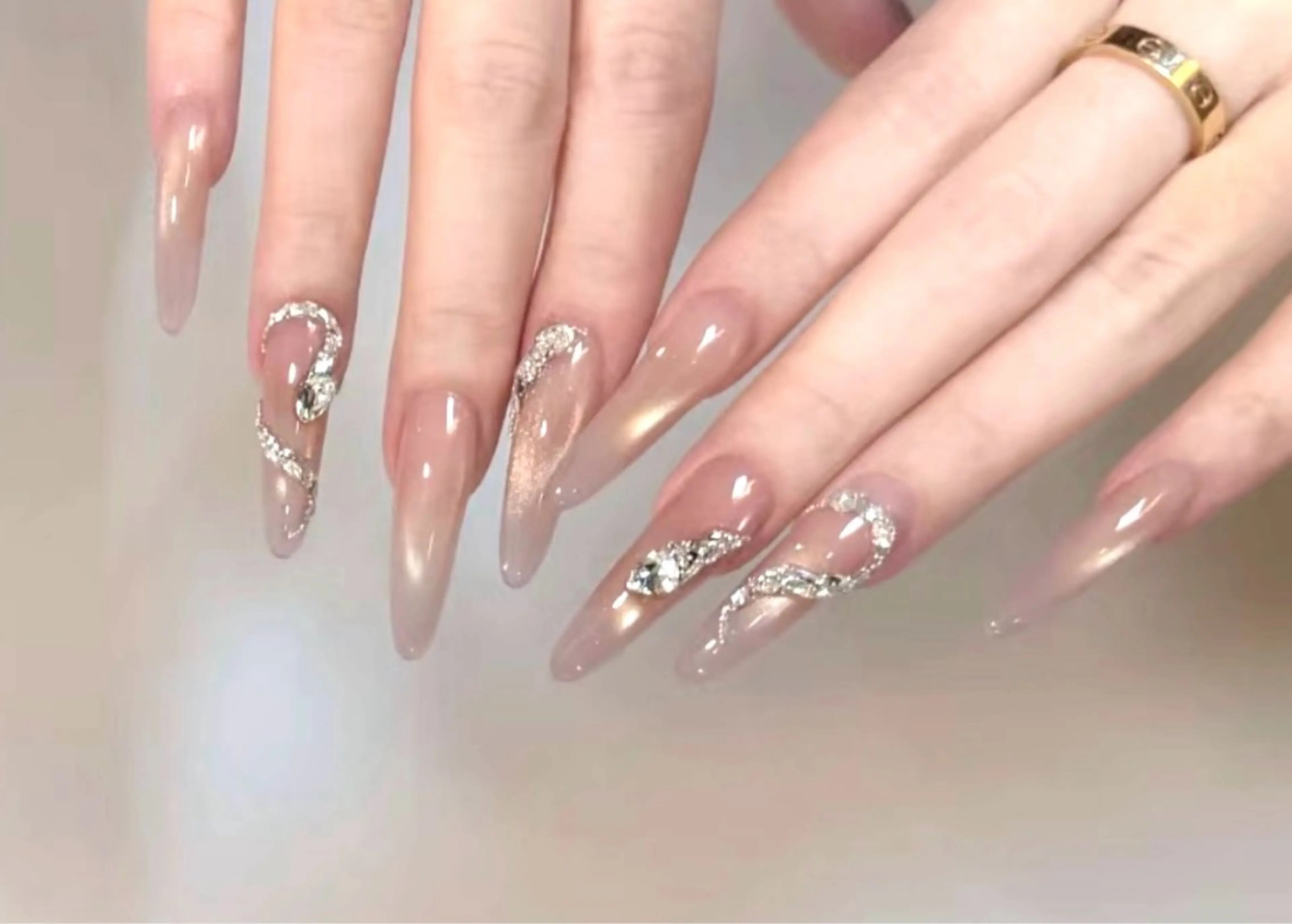 ネイル ハンドネイル ハンドケア queen nailのネイルデザイン