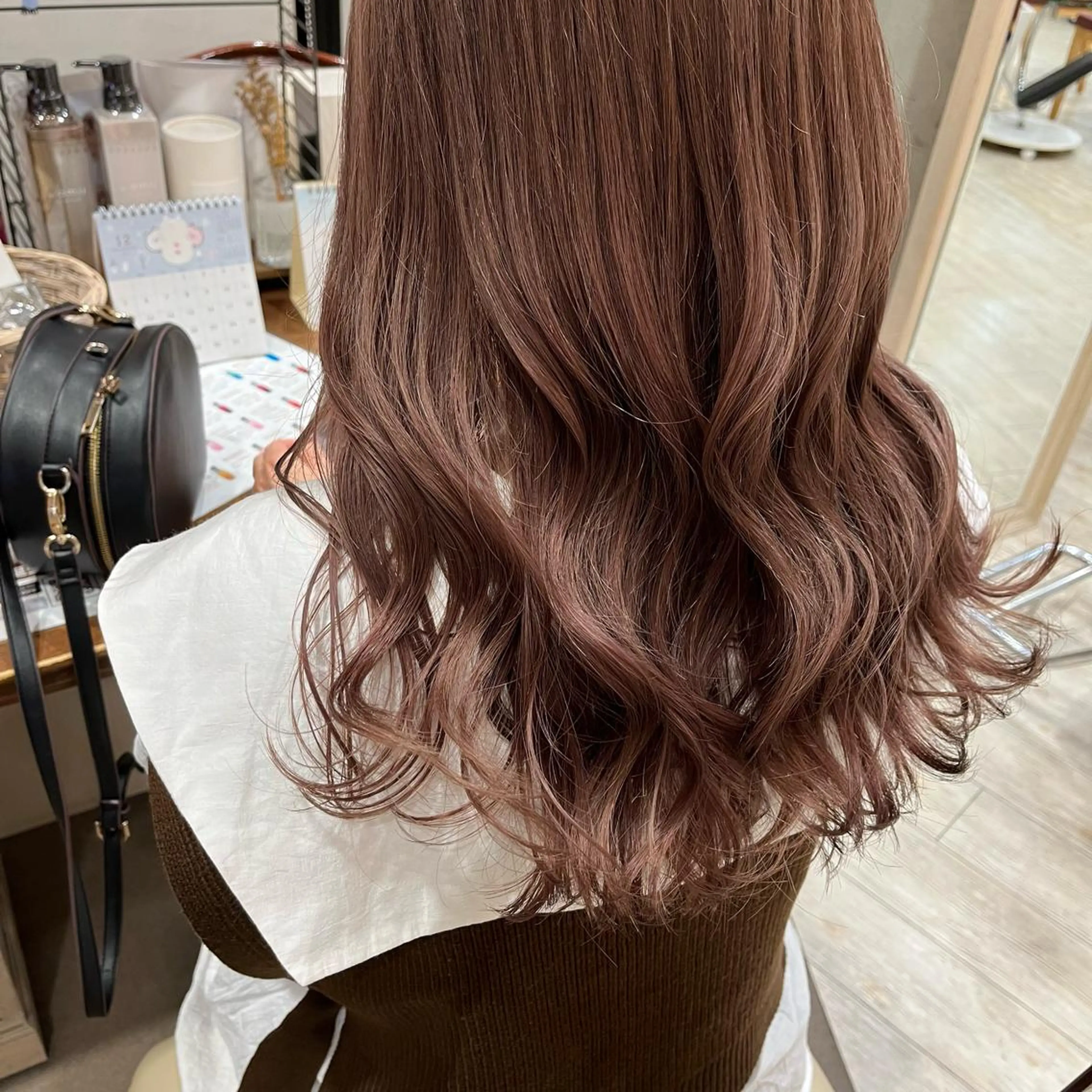 ロング カラー ベージュカラー ラベンダーカラー ラベンダーピンク ピンクカラー ピンクベージュ ヘアカラー トリートメント サソウ ユリエ🥥のヘアスタイル