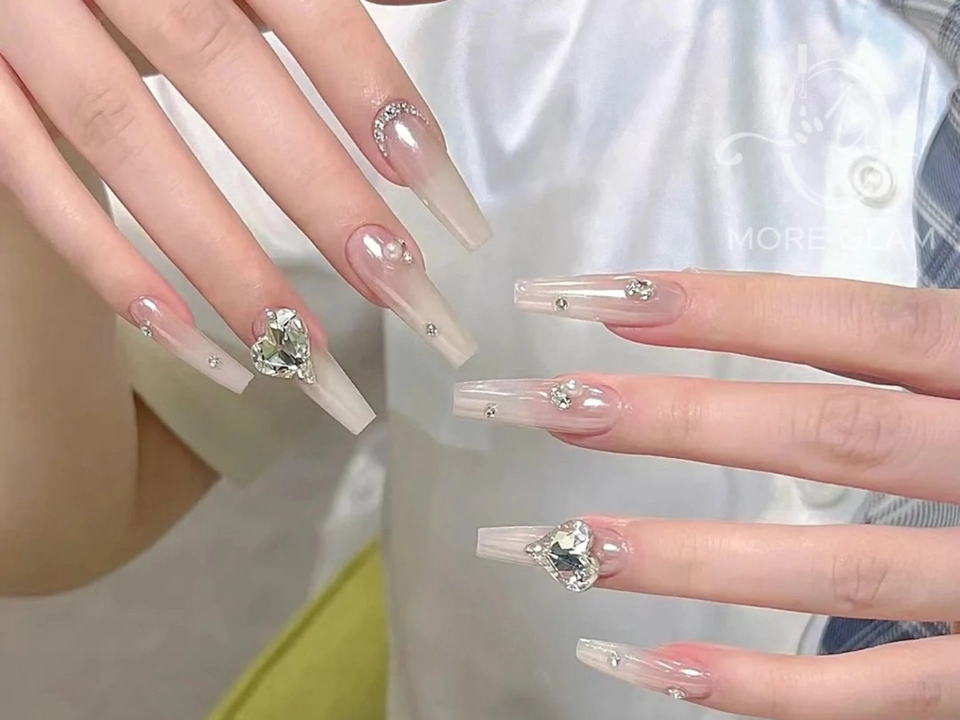 ネイル 長さ出し フットネイル フレンチネイル ジェルネイル 韓国ネイル MoreGlam ネイルのネイルデザイン