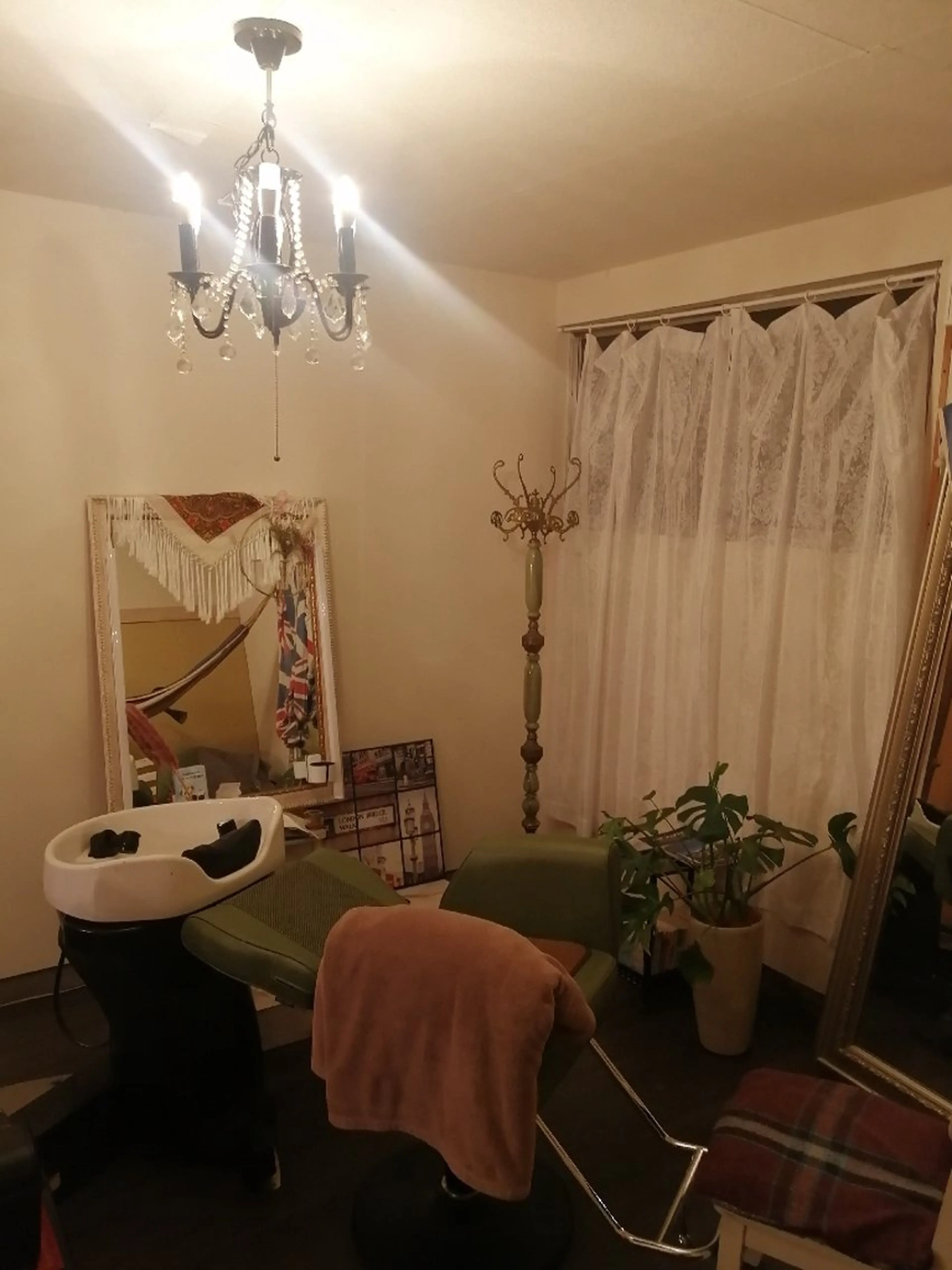 D/i所属・D/i |Y/no. 〈夜スパ17時〜〉のヘアスタイル