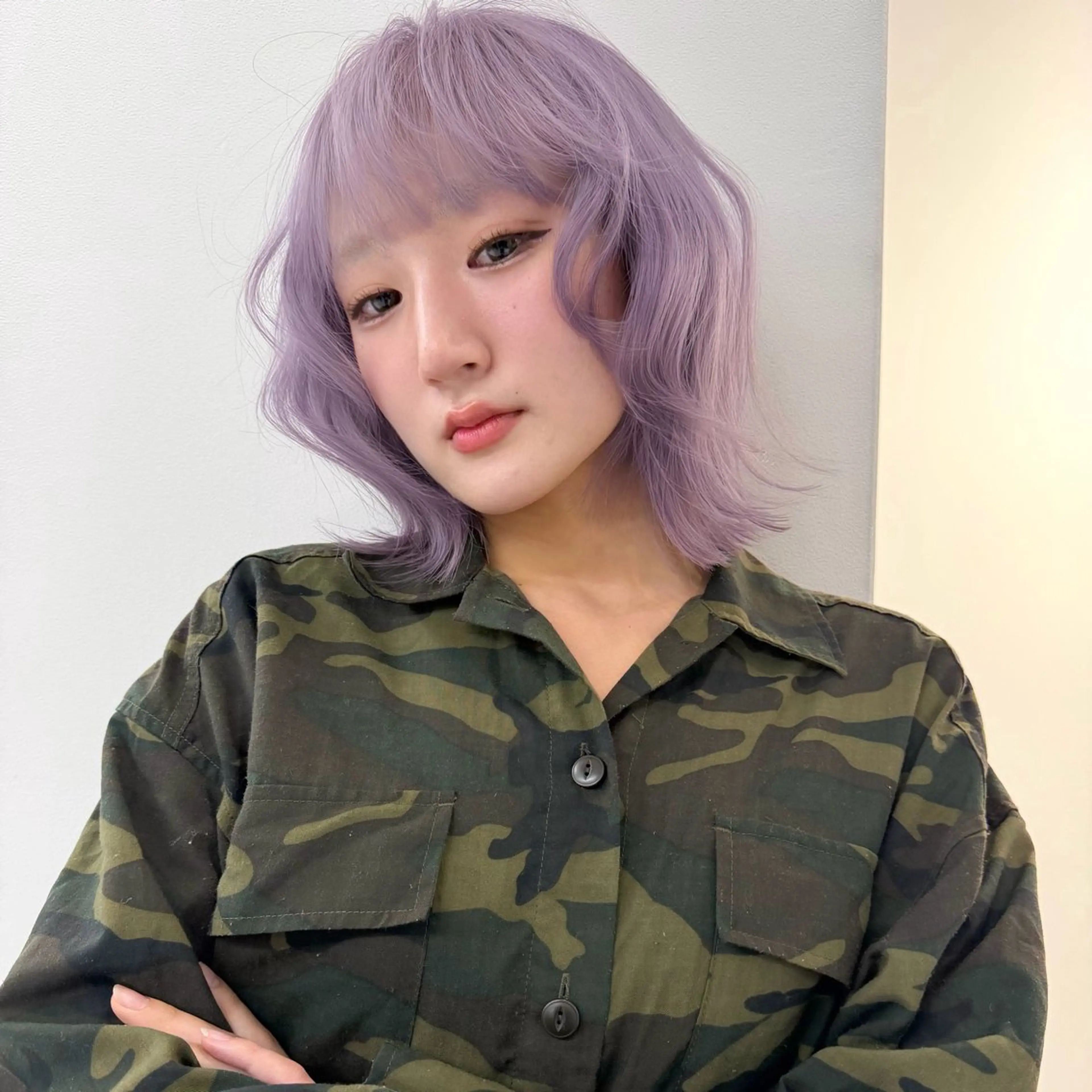 ミディアム カラー ベージュカラー ブリーチ ケアブリーチ デザインカラー ダブルカラー ヘアカラー トリートメント TATSUブリーチ/ ミルクティーベージュのヘアスタイル