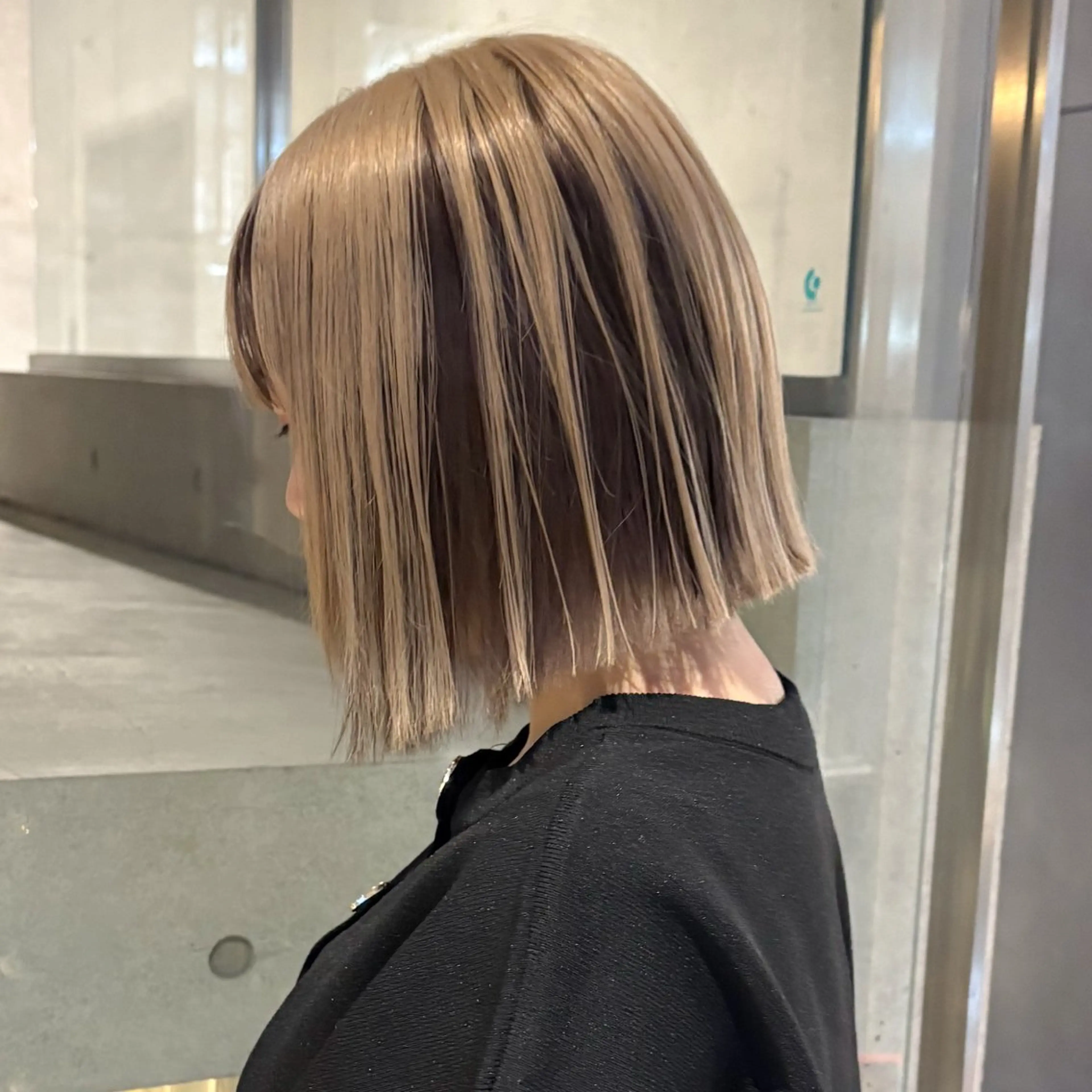 ショート ヘアカラー 垢抜け透明感カラー 🧚🏻‍♀️ミユウのヘアスタイル