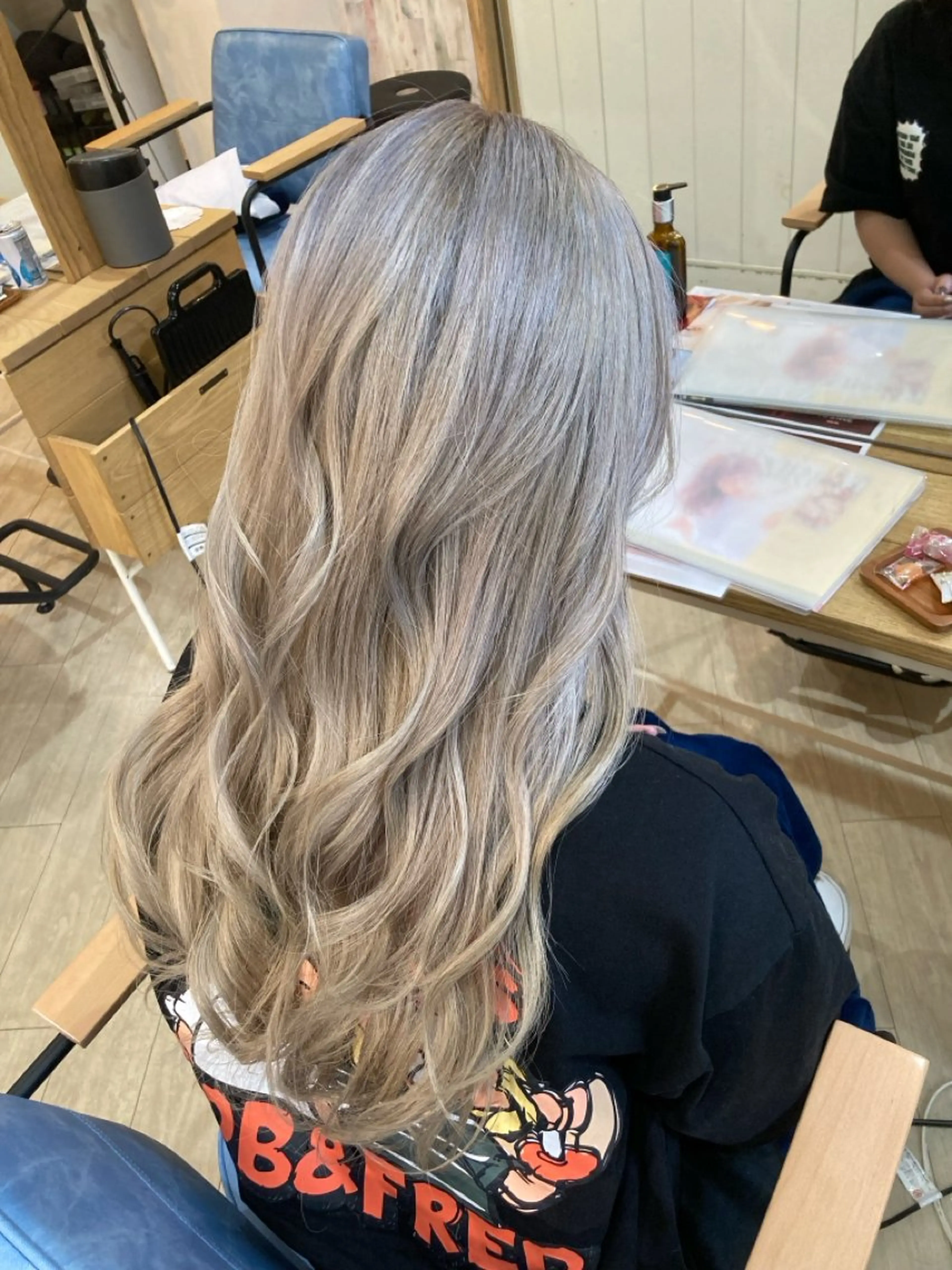 カラー 小川 翔友空のヘアスタイル