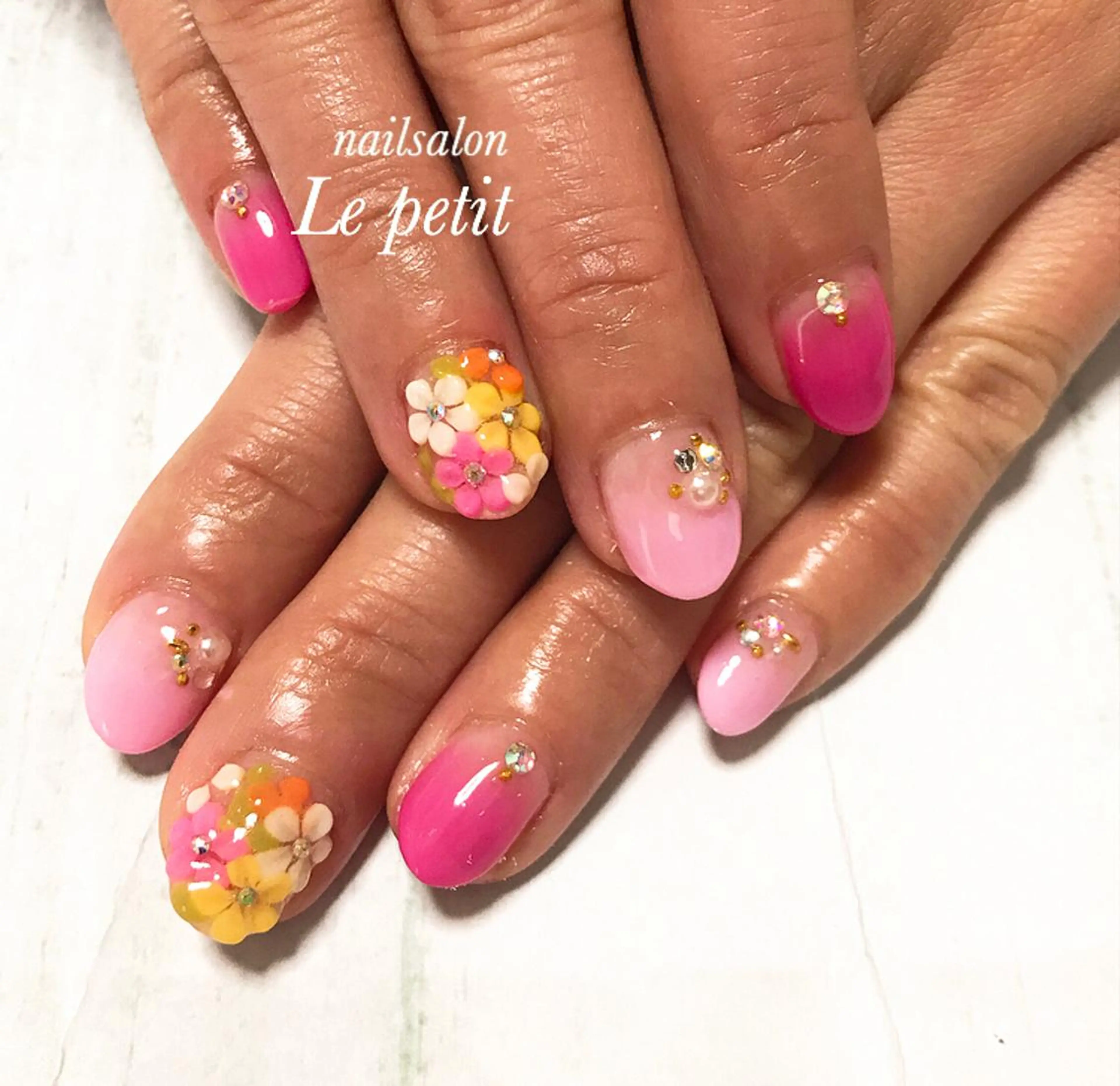 ネイル 石野 広佳のネイルデザイン