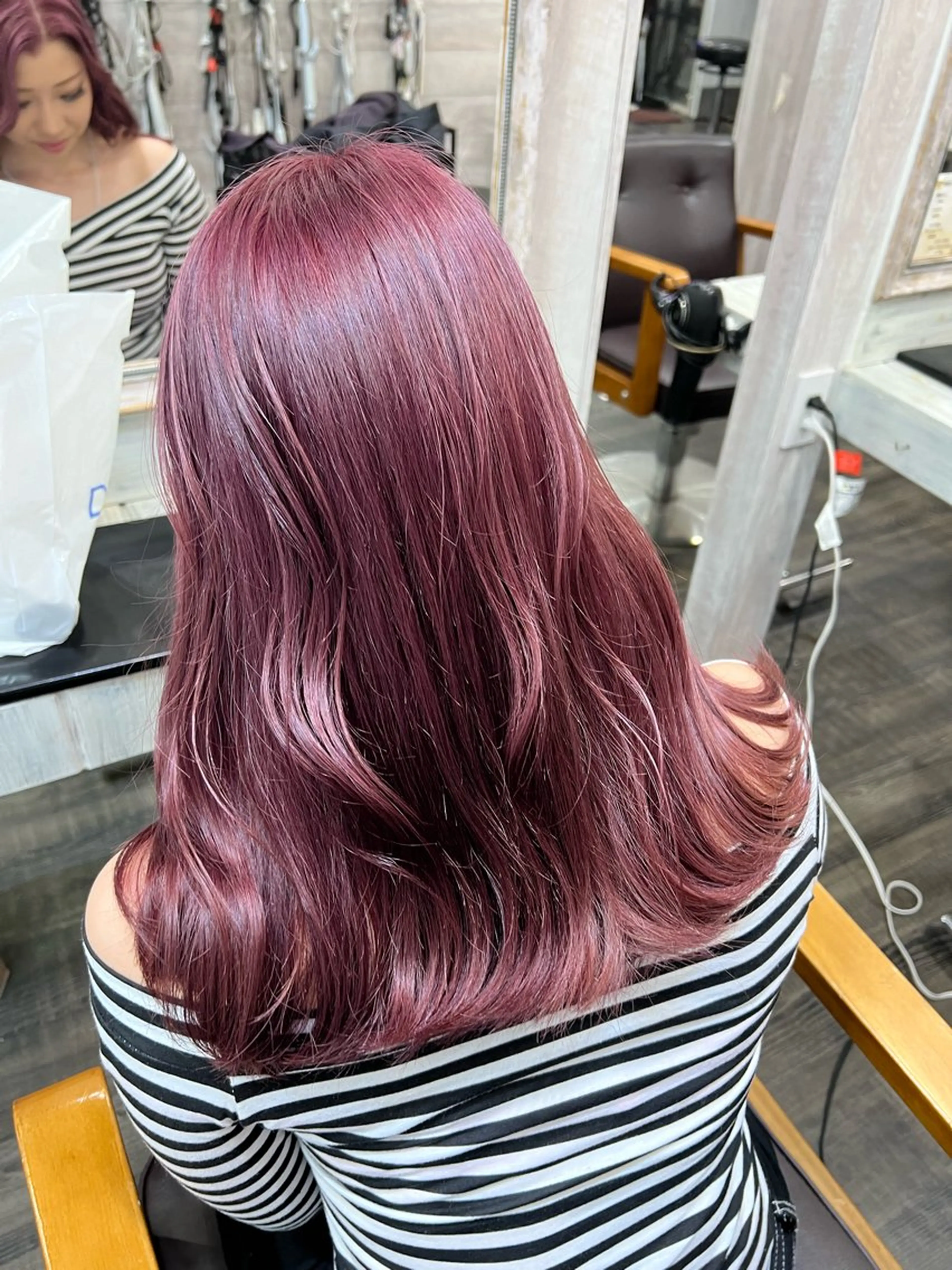 カラー LOHAS Rioのヘアスタイル