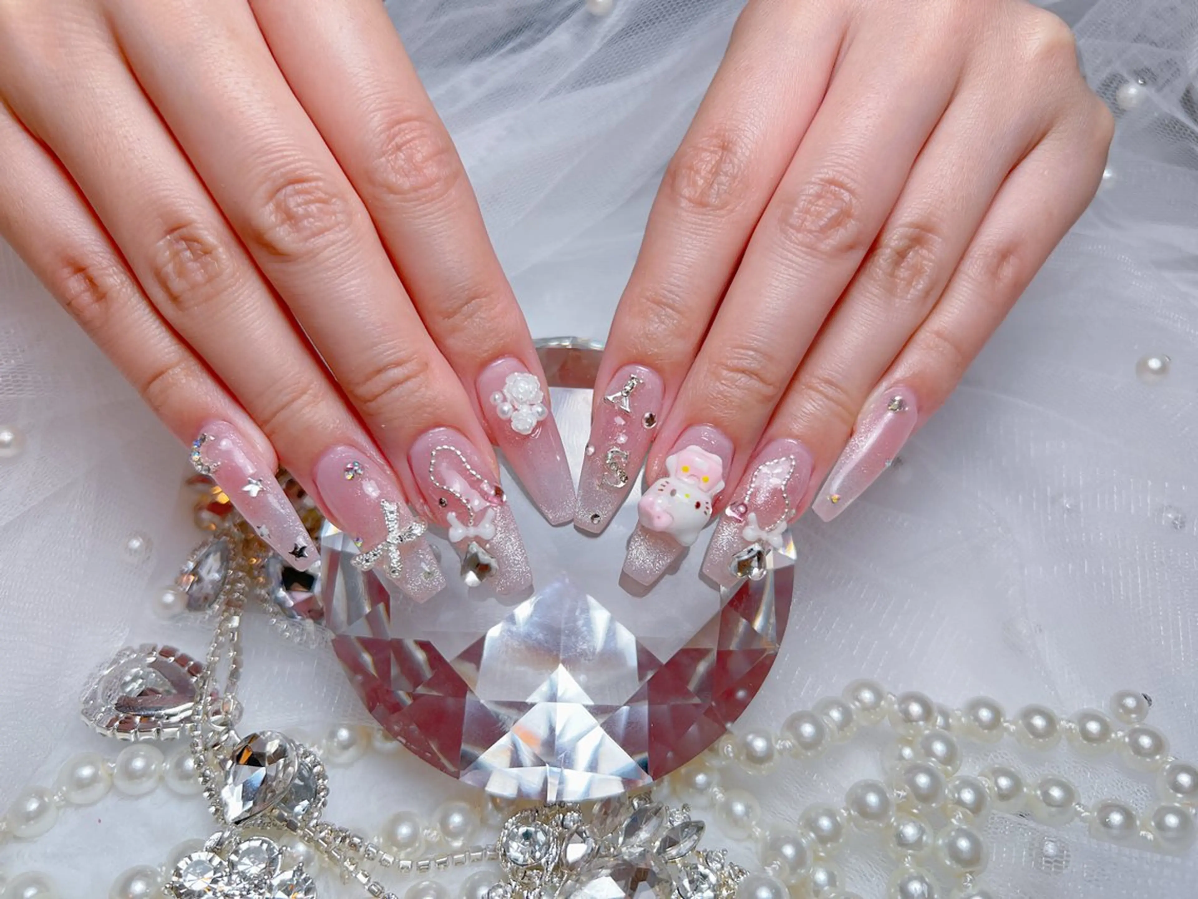 ネイル アートネイル オーロラネイル チークネイル 長さ出し フットネイル Miya _nailのネイルデザイン