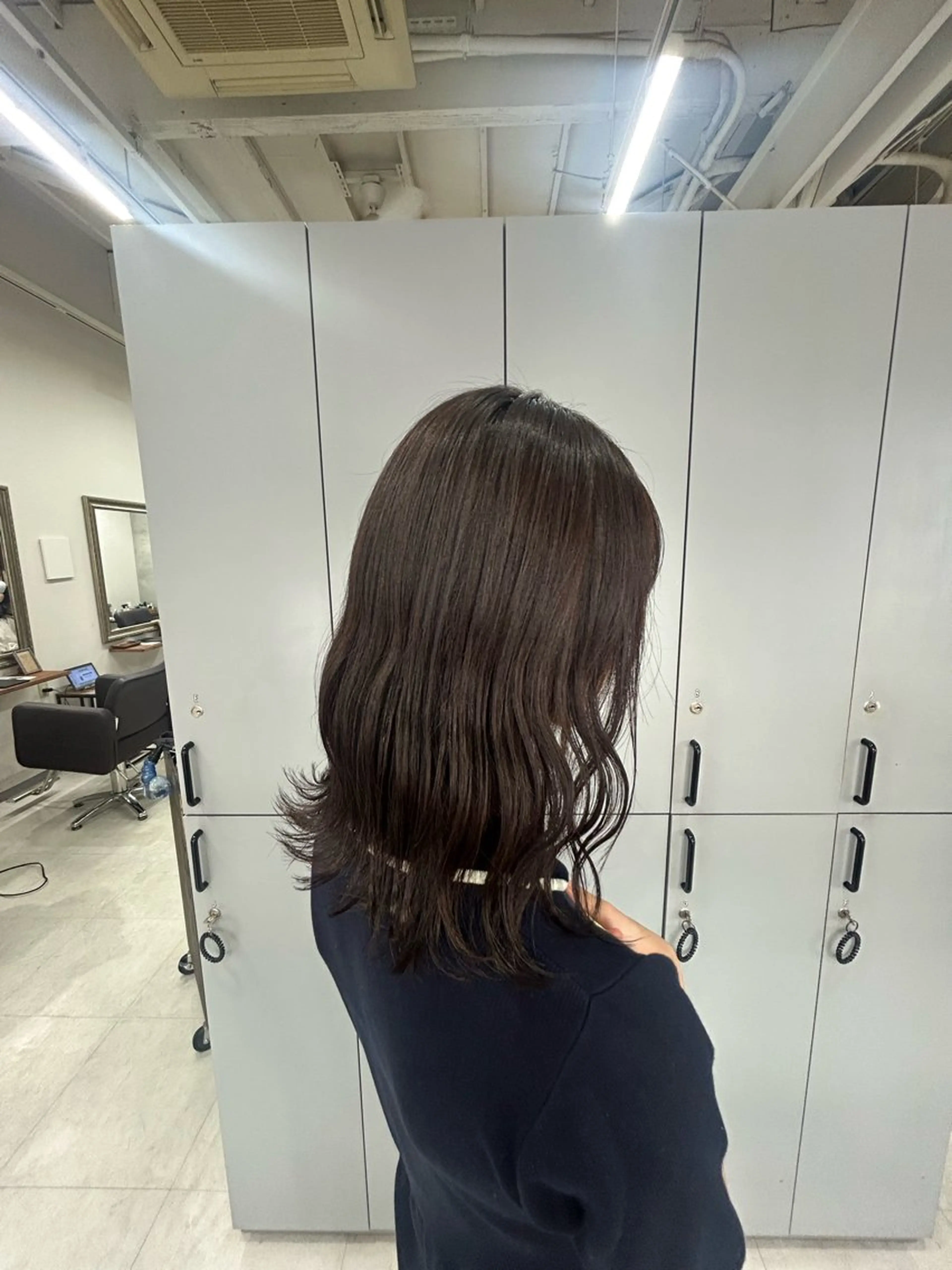 セミロング カラー ヘアカラー KANA .のヘアスタイル