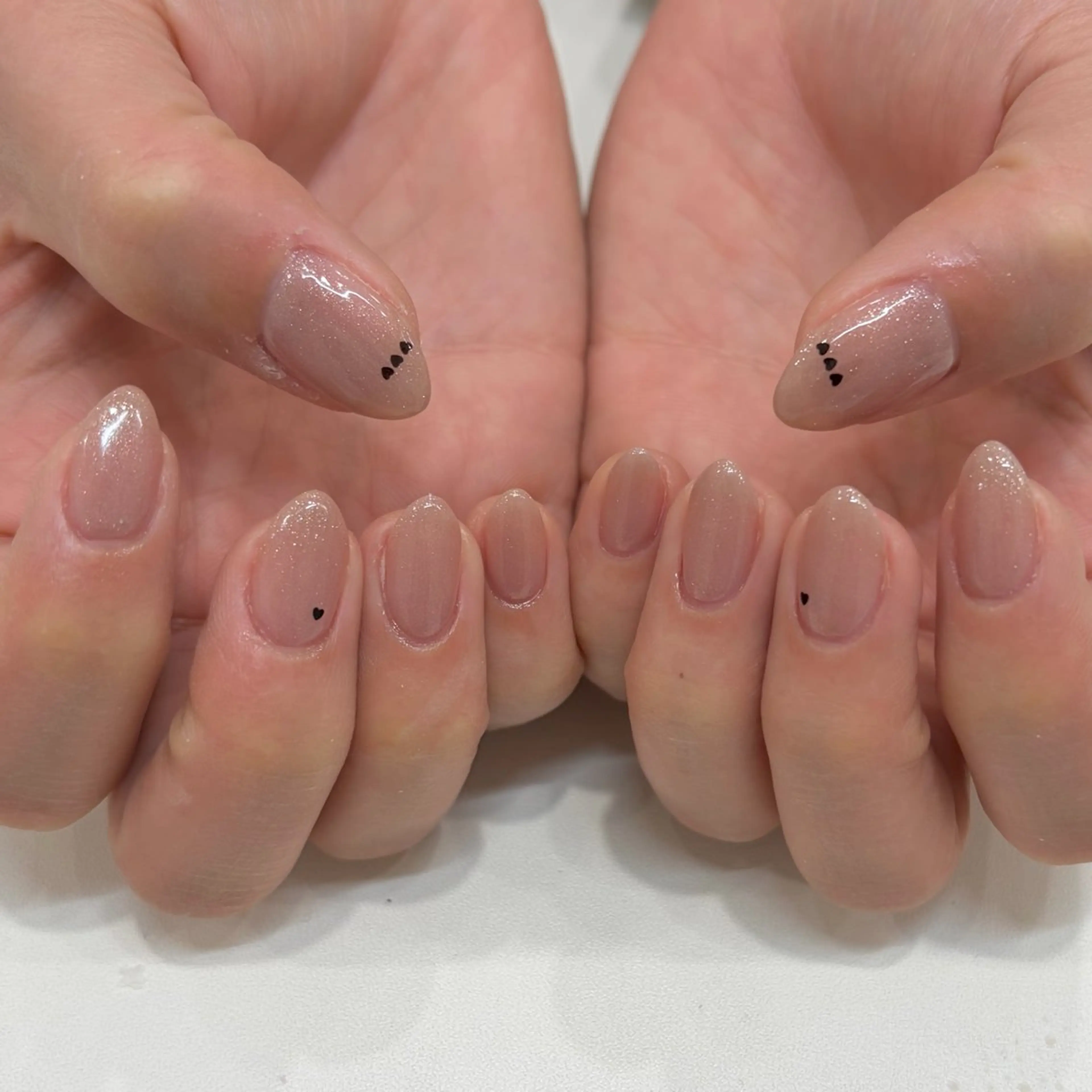 ネイル NAO🐰🎀 ちゅるん⌇パラジェルのネイルデザイン