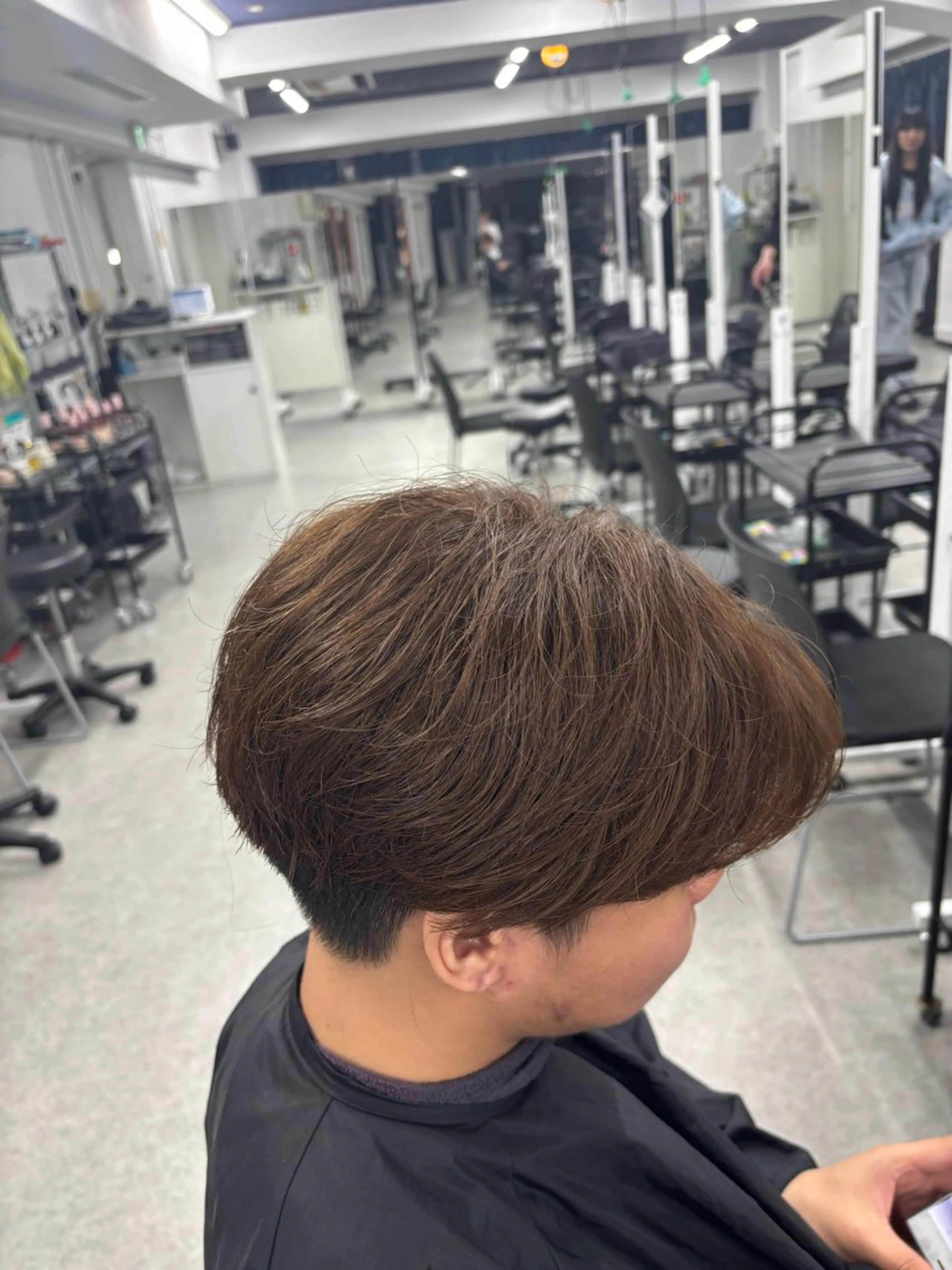 ミディアム カラー メンズ ヘアカラー 韓国風ヘア☘️ ヒロトのヘアスタイル