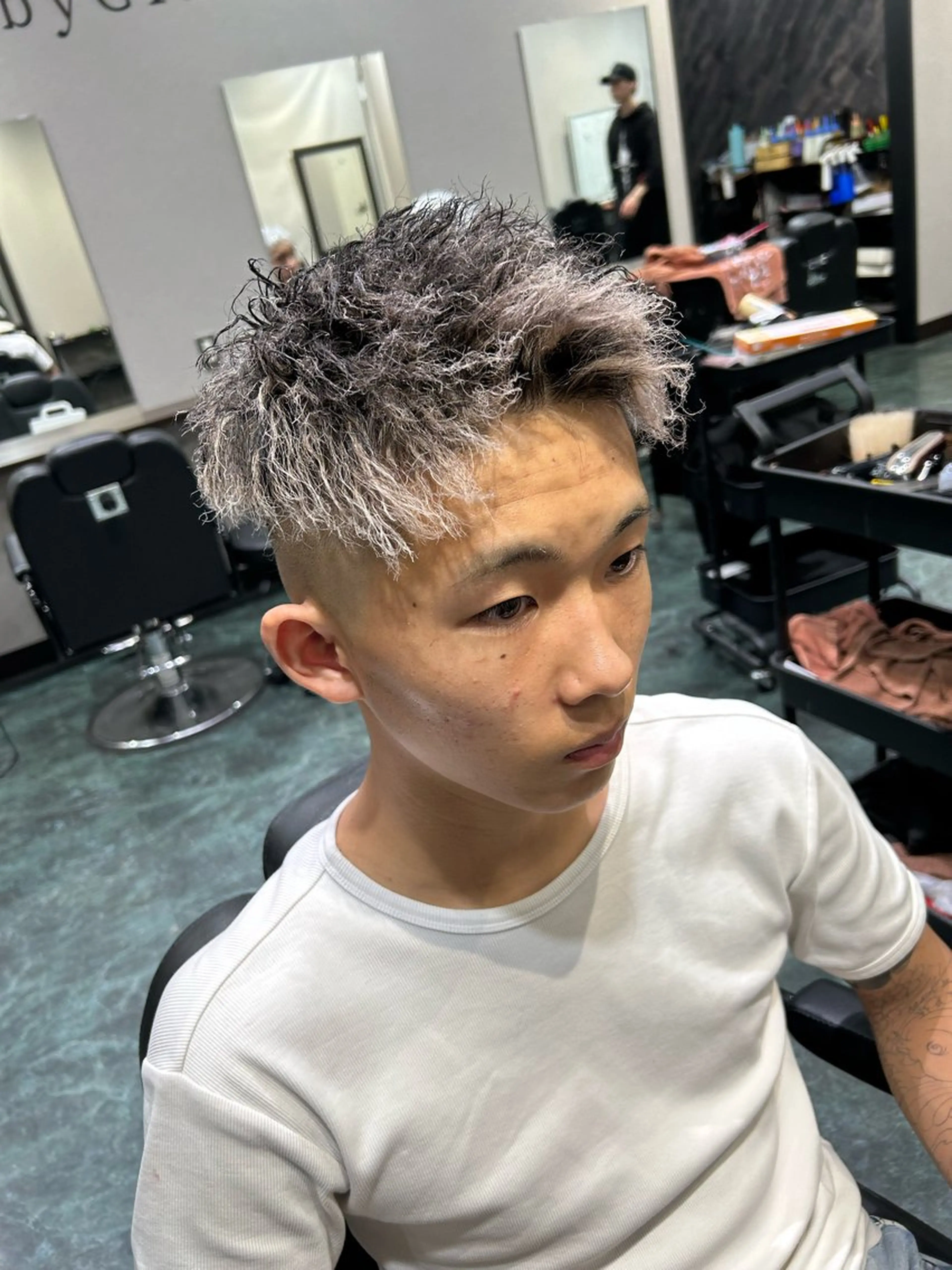 カラー パーマ メンズ メンズ美容室 難波北川司のヘアスタイル