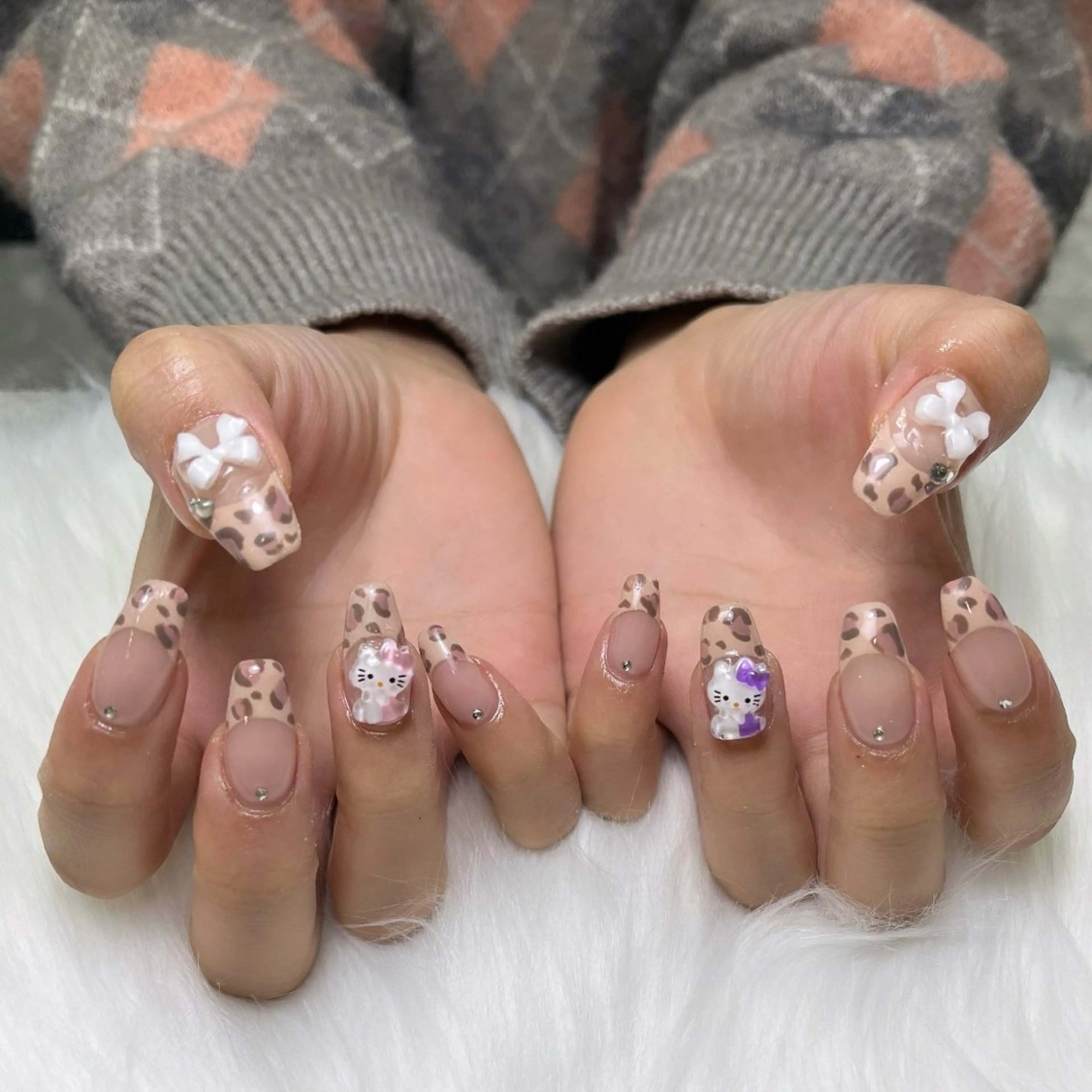 ネイル アニマル柄 ハンドネイル limo/ kotomiのネイルデザイン