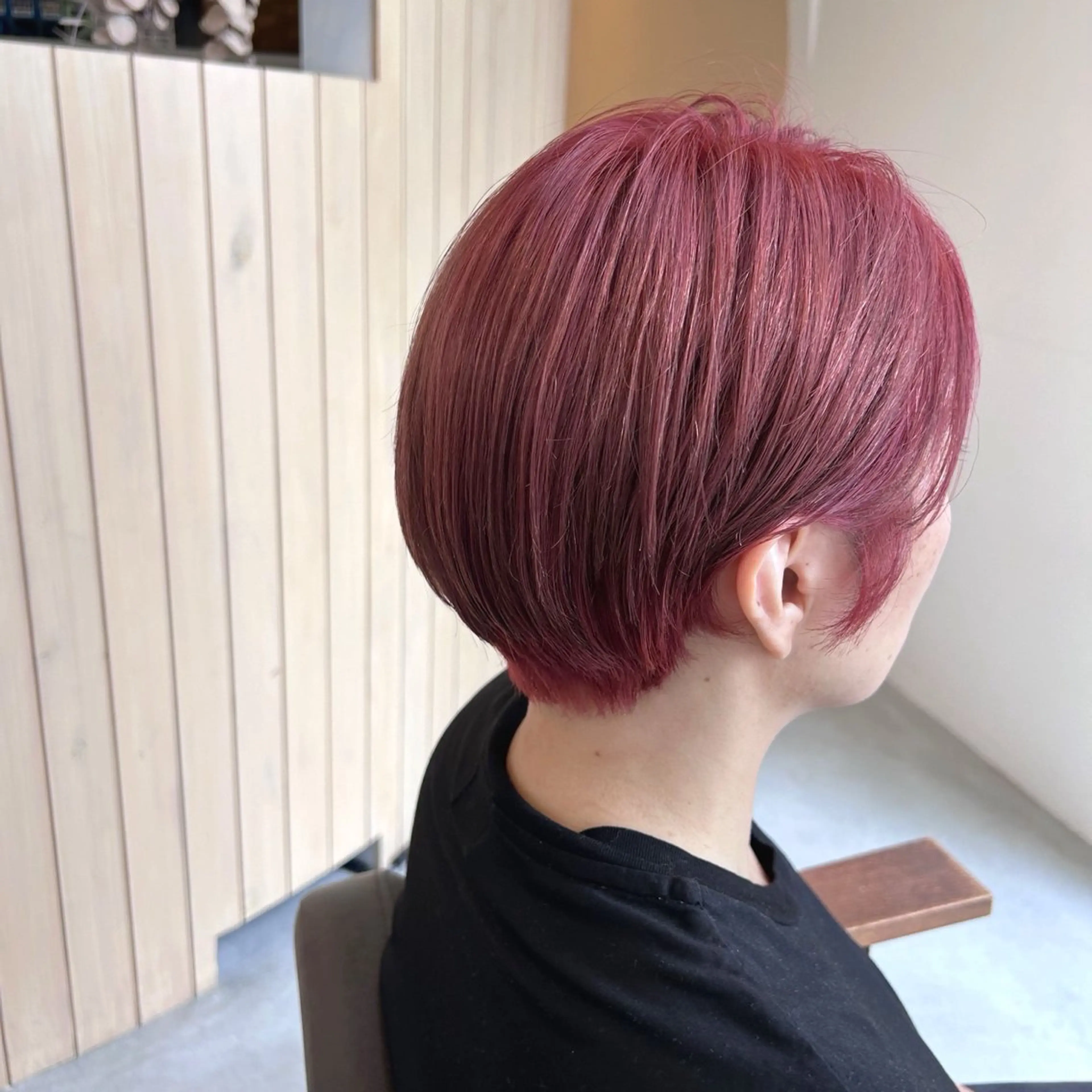 ショート ヘアカラー 綿貫 美雪のヘアスタイル