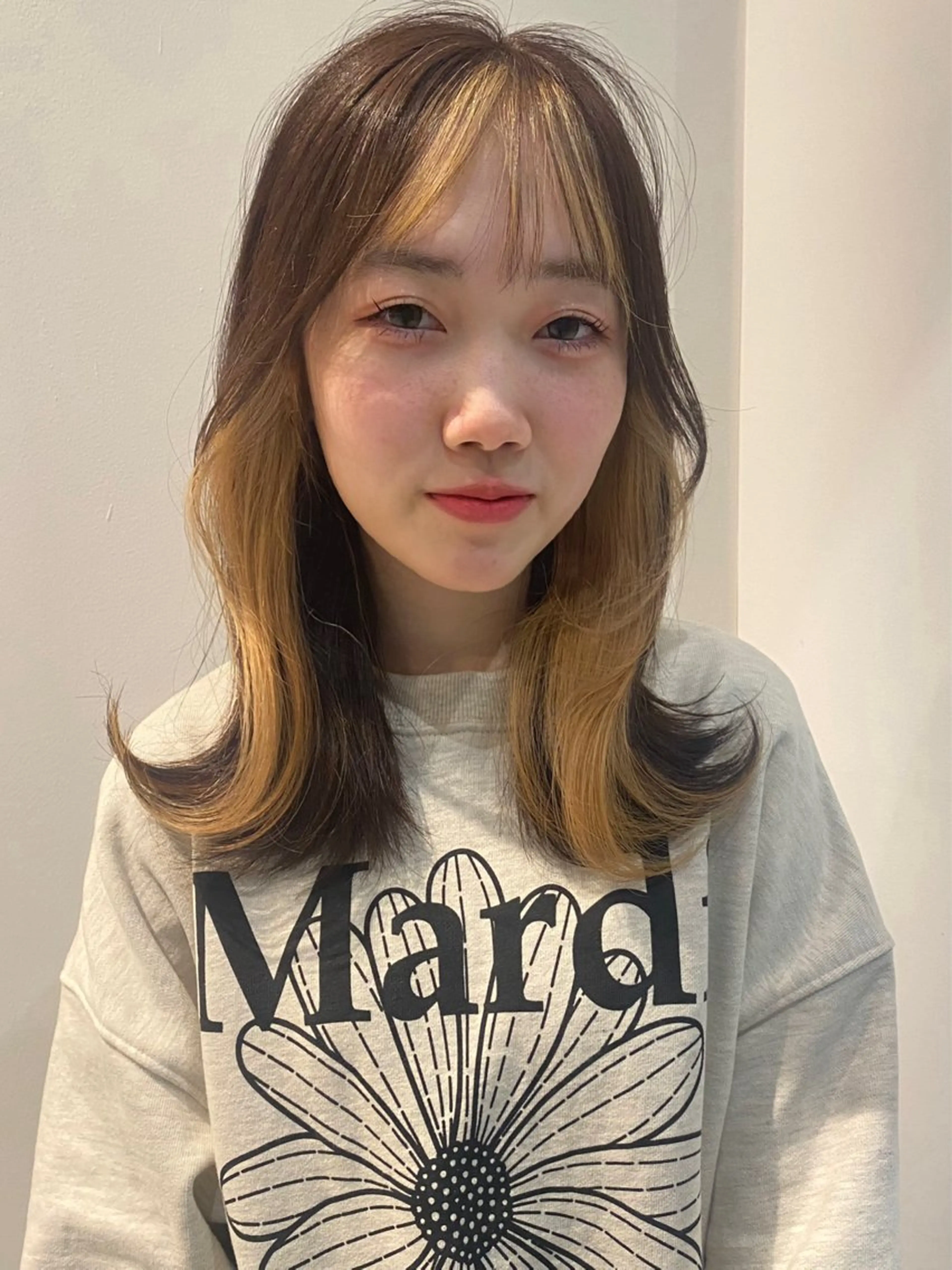 セミロング カラー カット ヘアカラー トリートメント mai / linoah˚✧のヘアスタイル