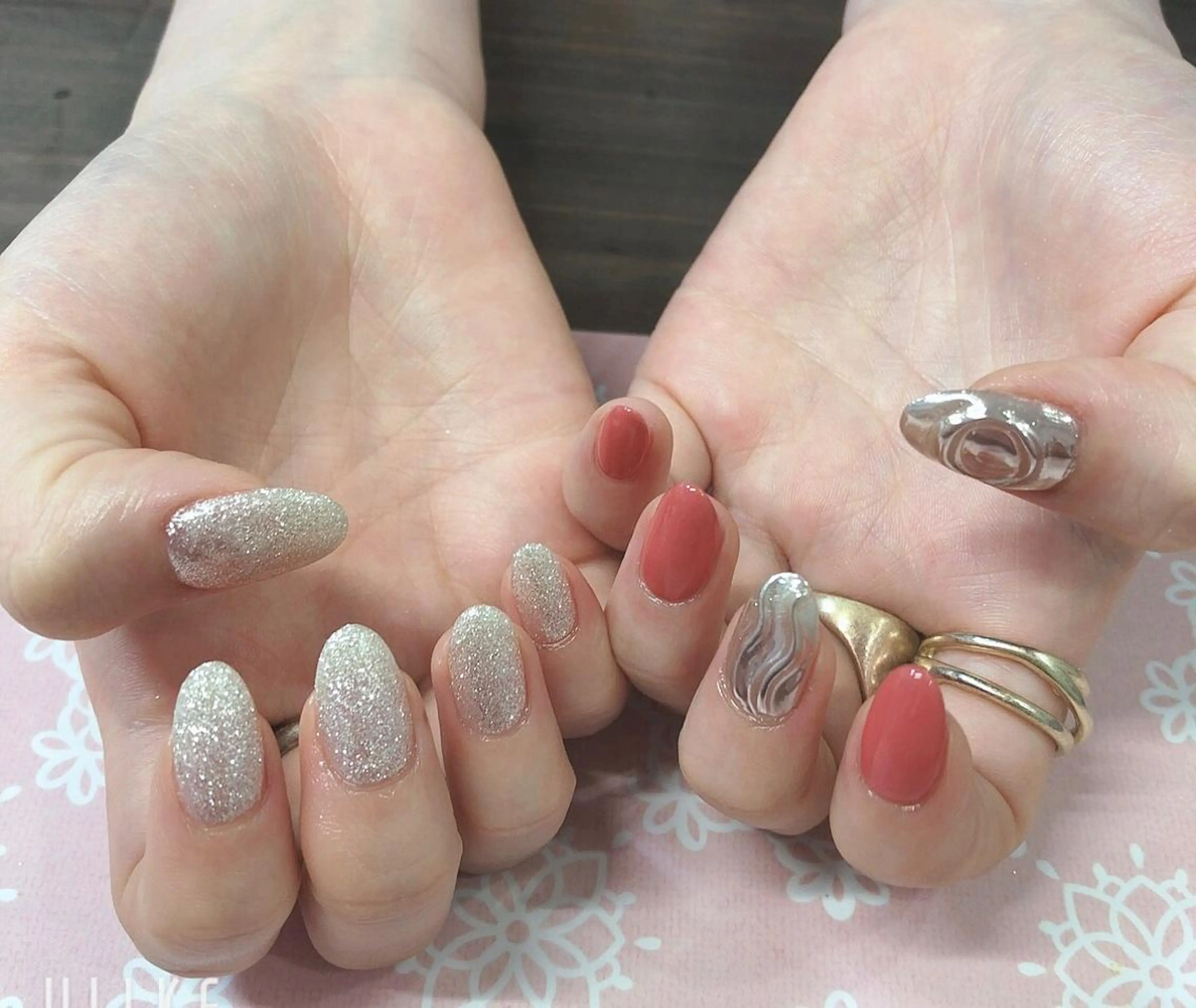 ネイル ハンドネイル 西岡 杏のネイルデザイン