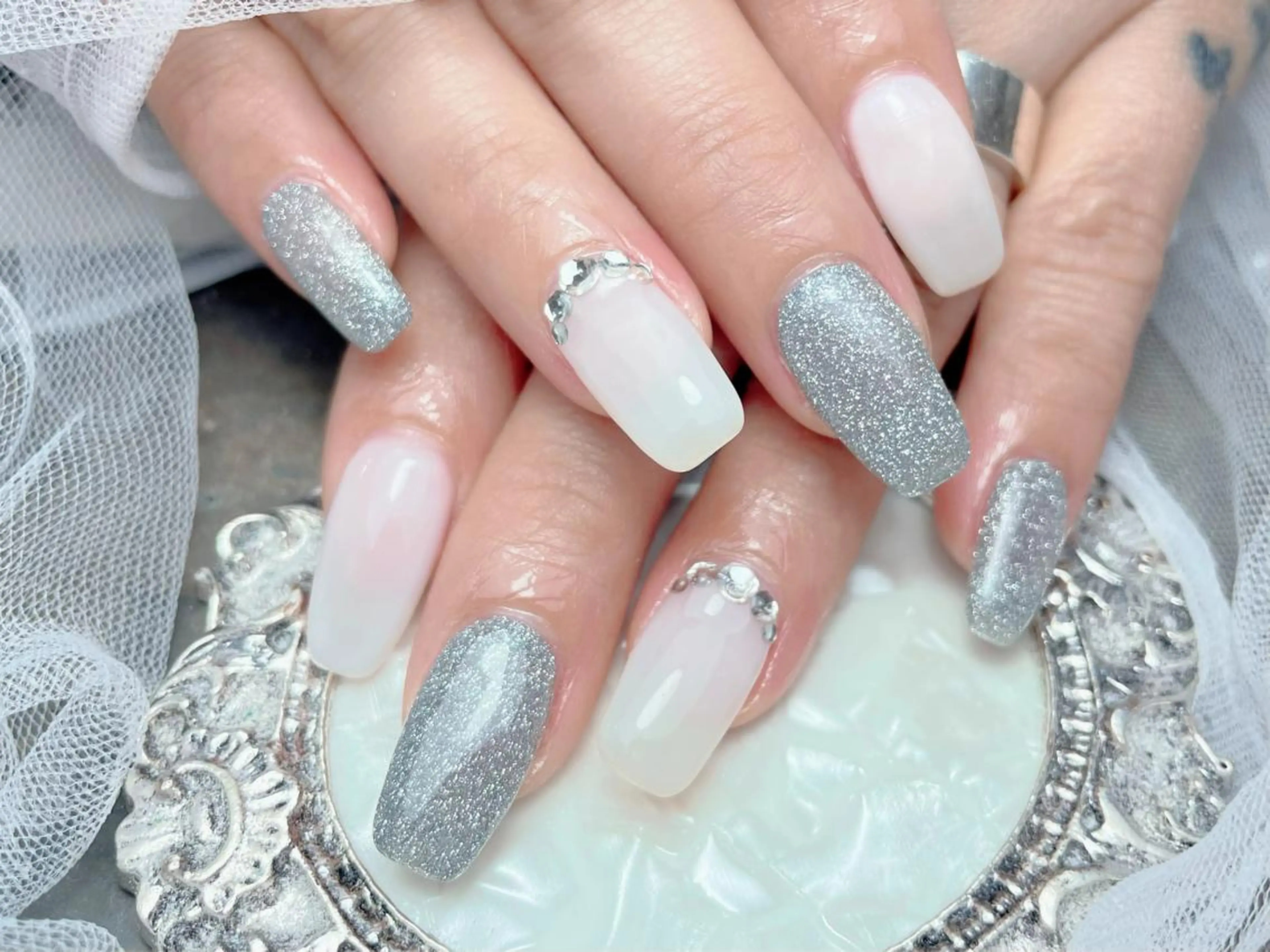 ネイル ハンドネイル マジック ミラーのネイルデザイン