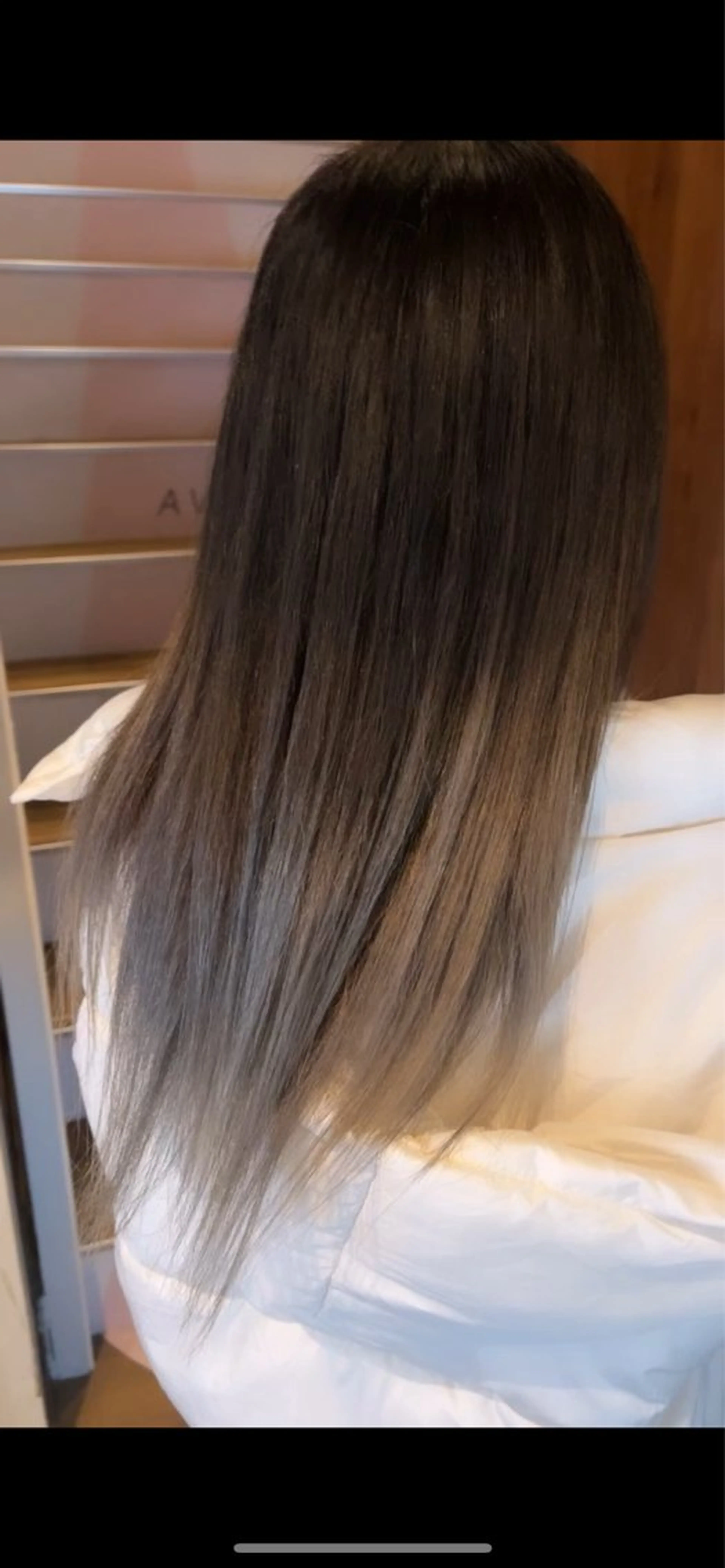 セミロング カラー ブリーチ グラデーションカラー ヘアカラー 【ブロンド】【ベージ ュ系】TAKUMAのヘアスタイル