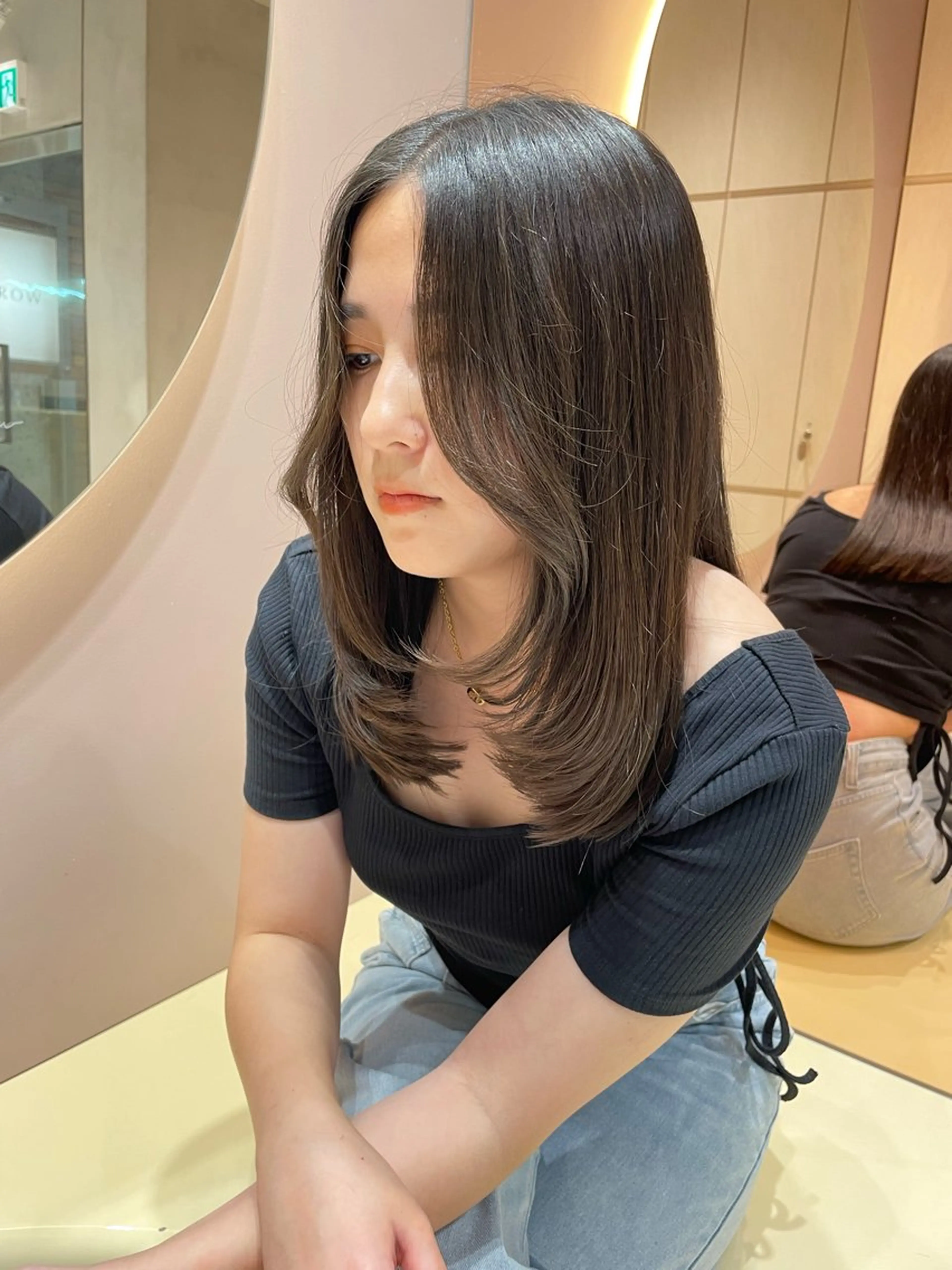 ミディアム ハイレイヤー レイヤーカット 大宮韓国ハッシュ🪽 GLROWseriのヘアスタイル